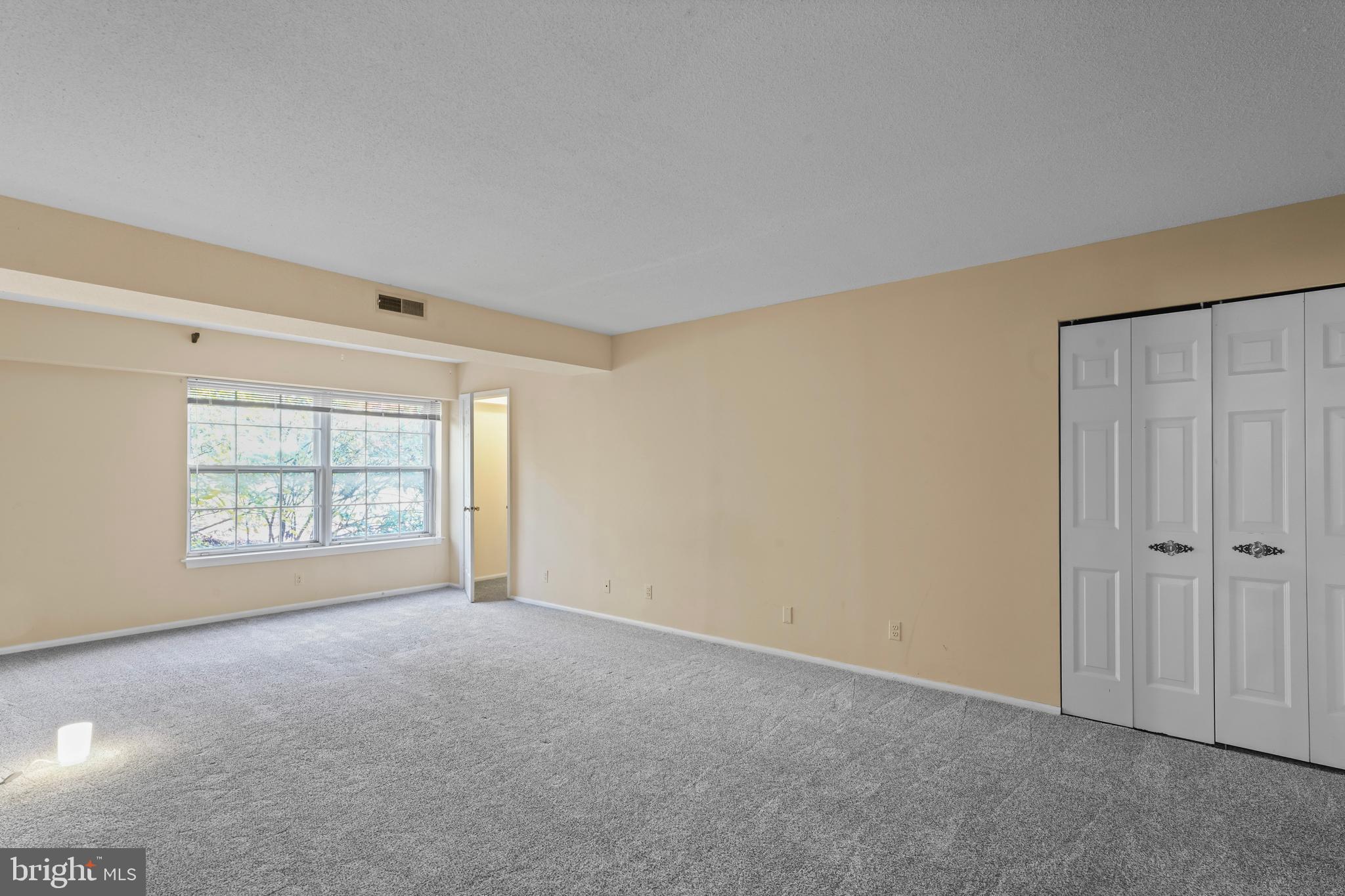 THE COLONIES - Residential