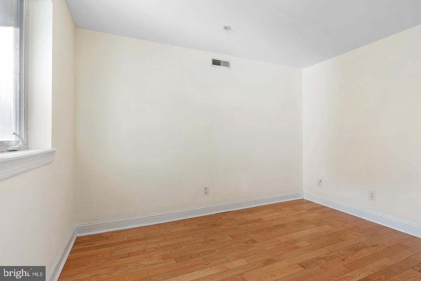 POINT BREEZE - Residential Lease