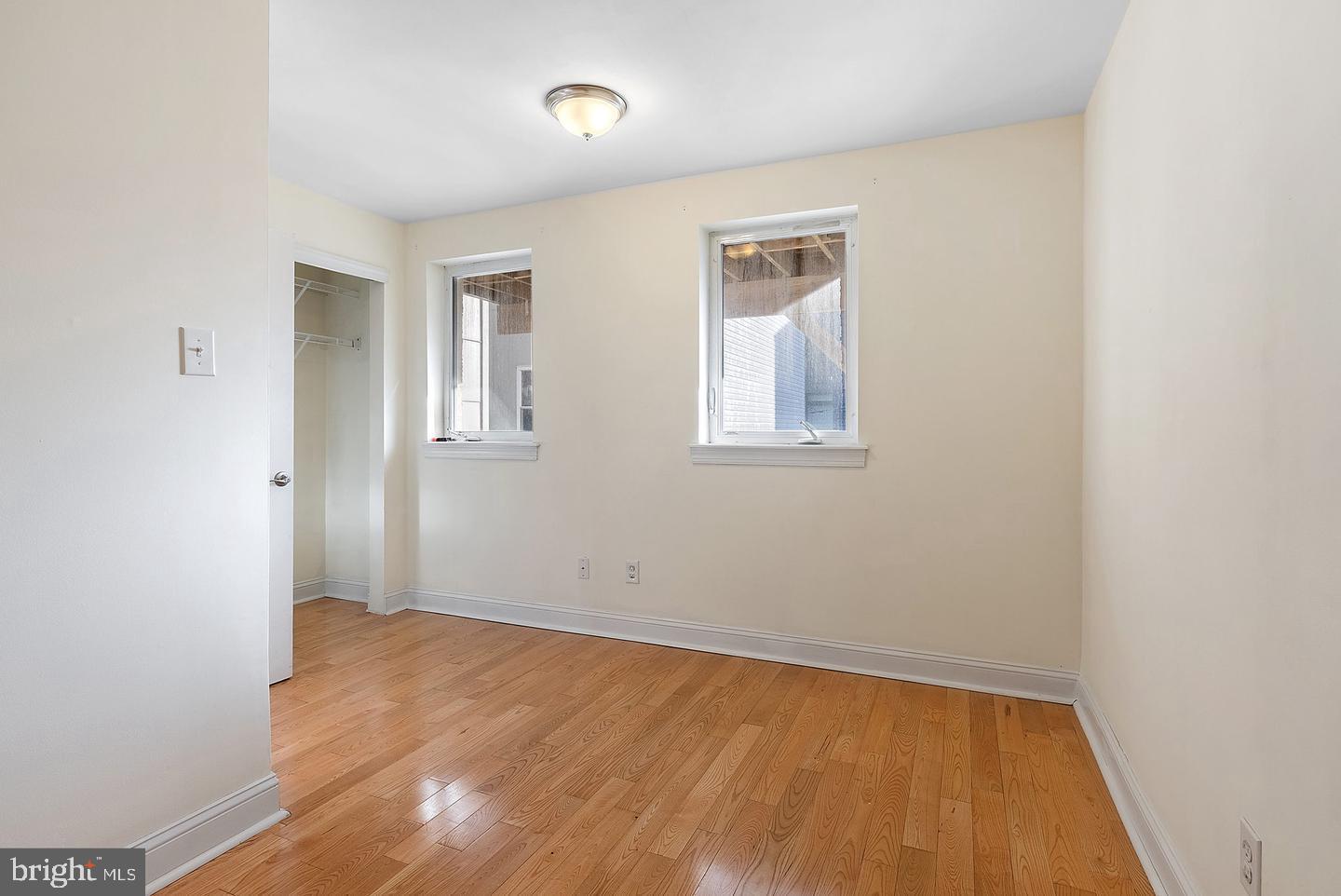 POINT BREEZE - Residential Lease