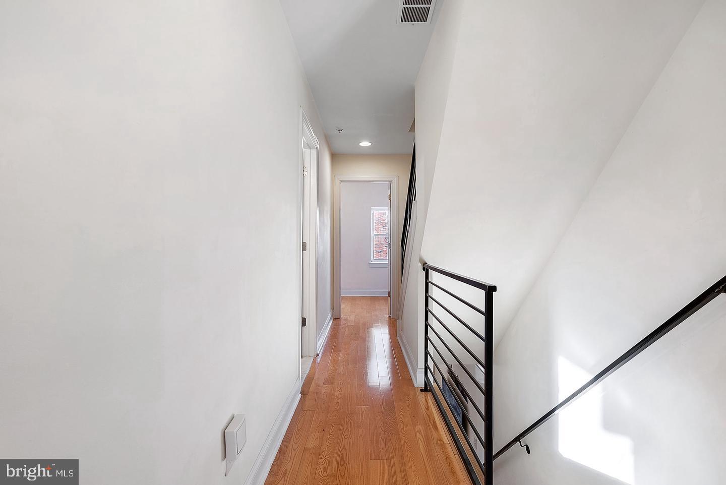 POINT BREEZE - Residential Lease