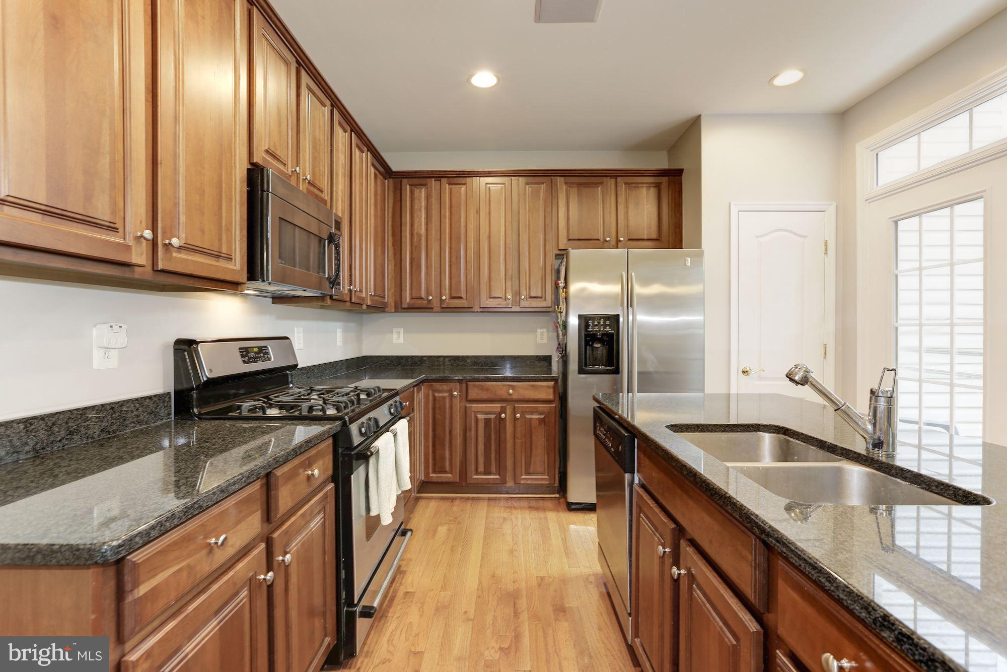 AUGUST WOODS - Residential