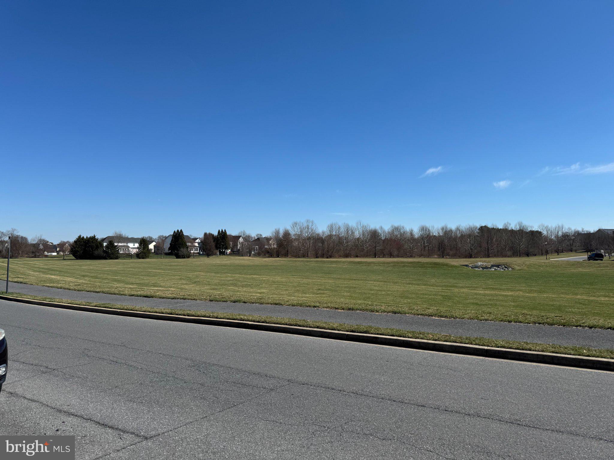 ADAMSTOWN COMMONS - Residential Lease