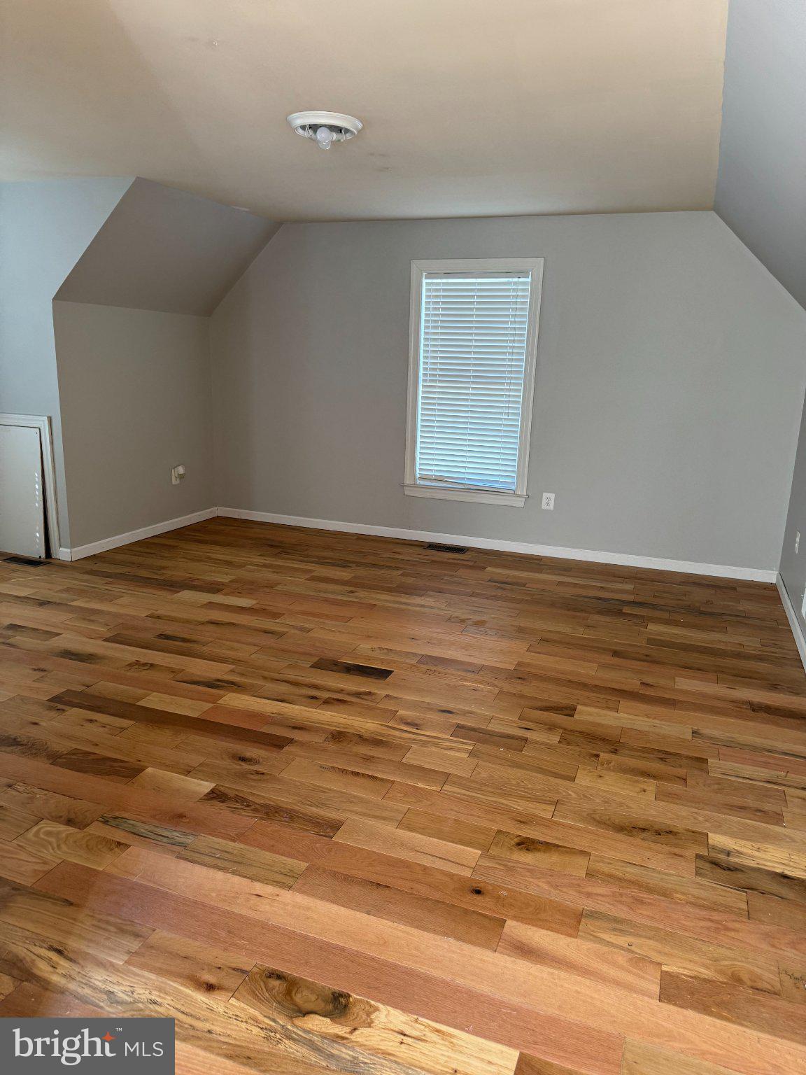 ADAMSTOWN COMMONS - Residential Lease