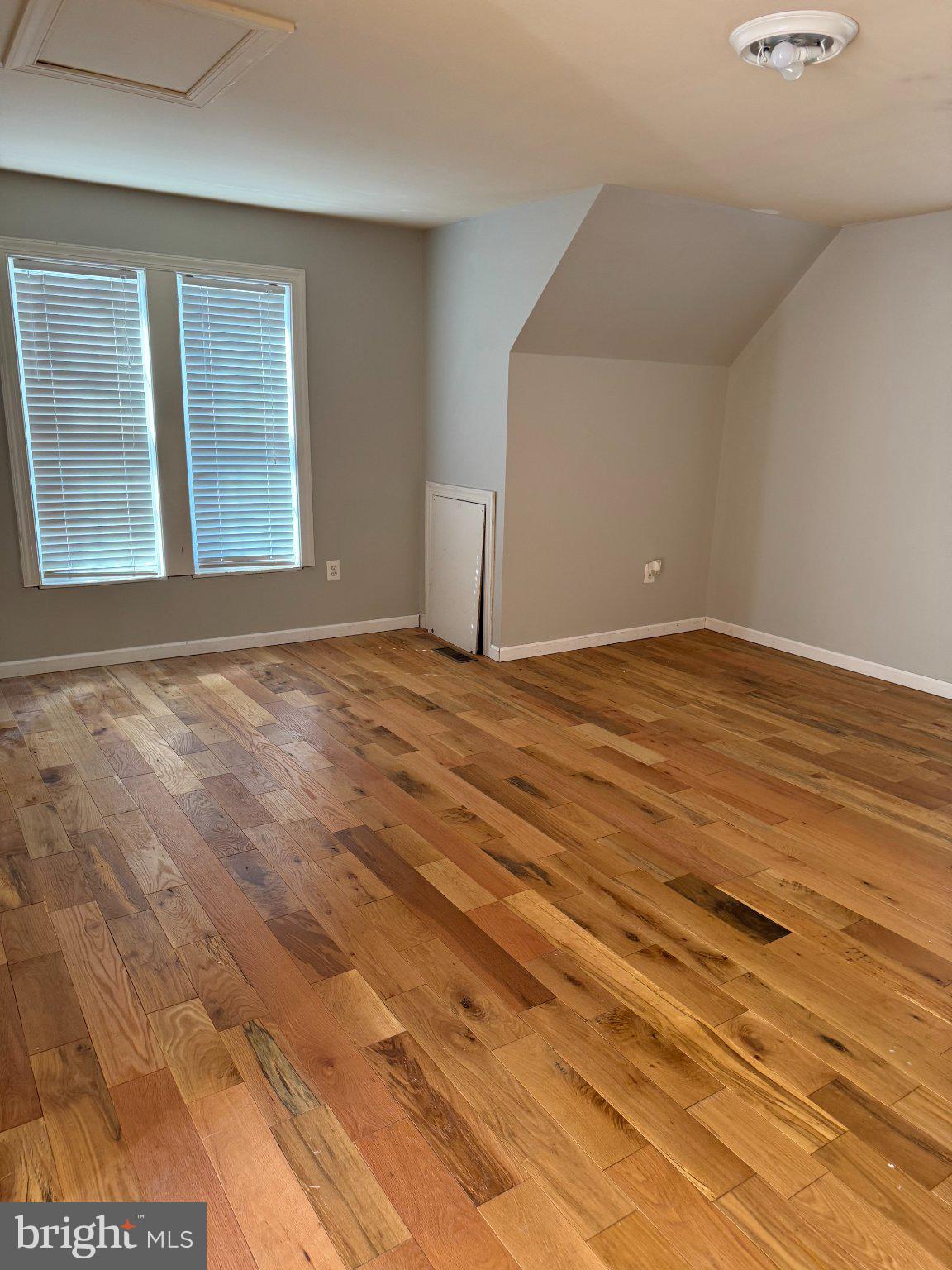 ADAMSTOWN COMMONS - Residential Lease