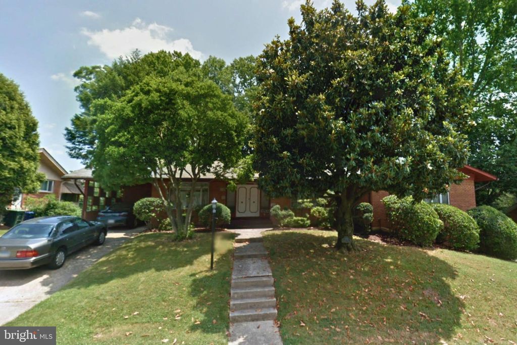 Photo of 1776 Sycamore Street NW, WASHINGTON, DC 20012 (MLS # DCDC2229724)