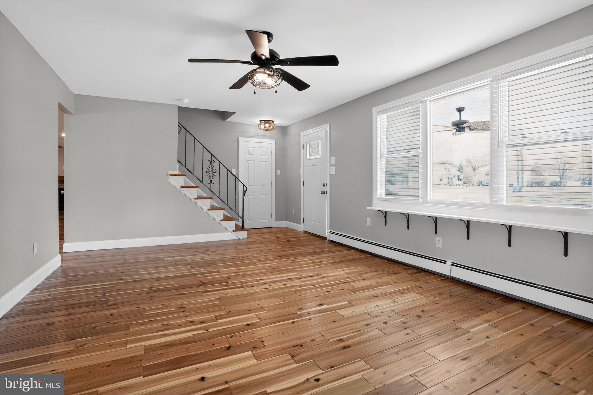 1210 HUNTER HILL DRIVE