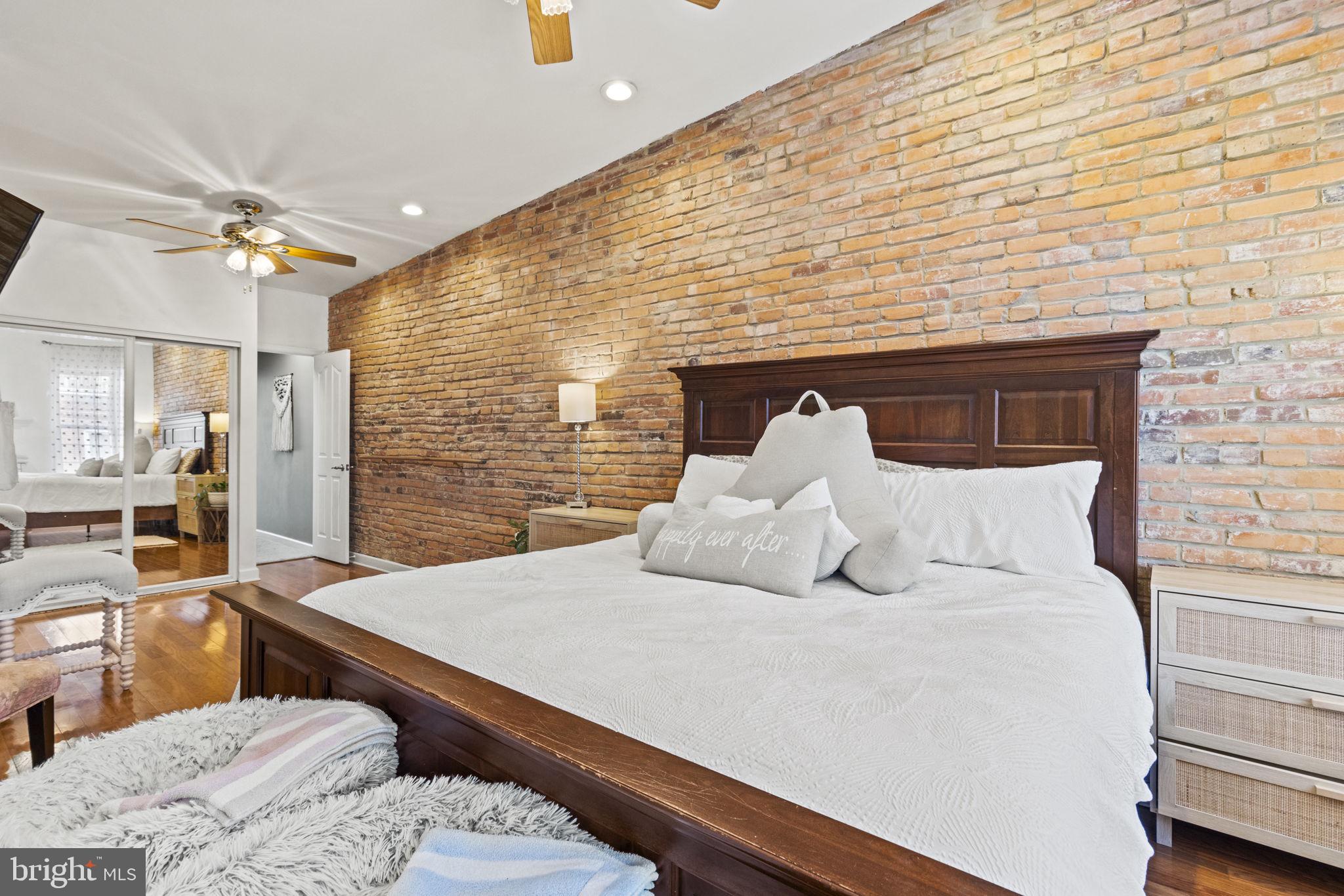 RIVERSIDE - Residential