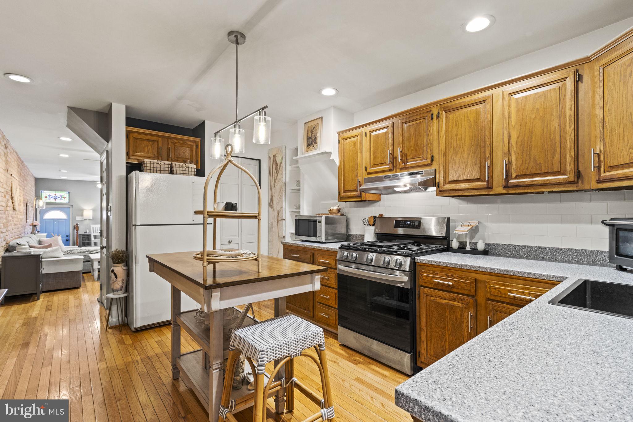 RIVERSIDE - Residential