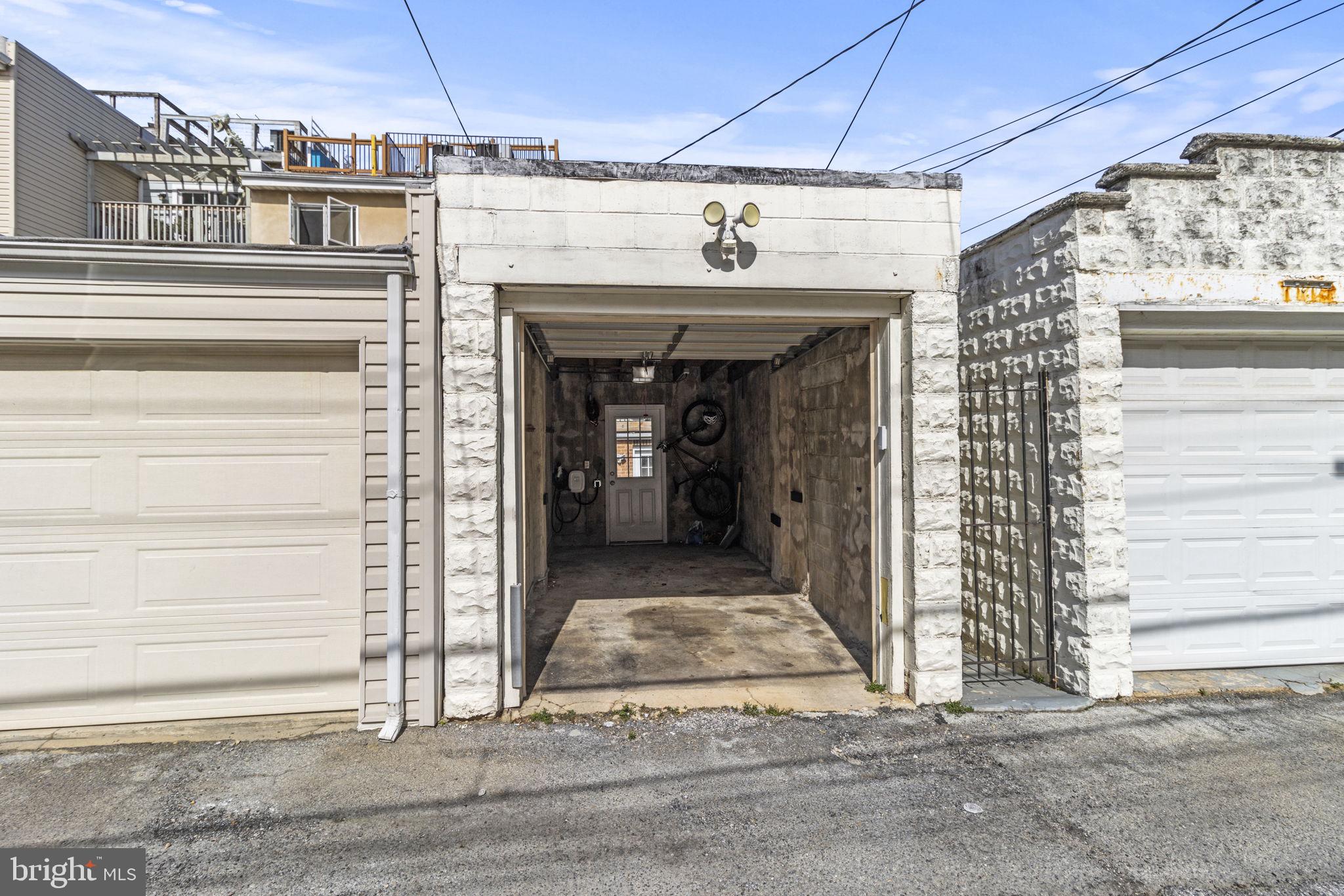 RIVERSIDE - Residential