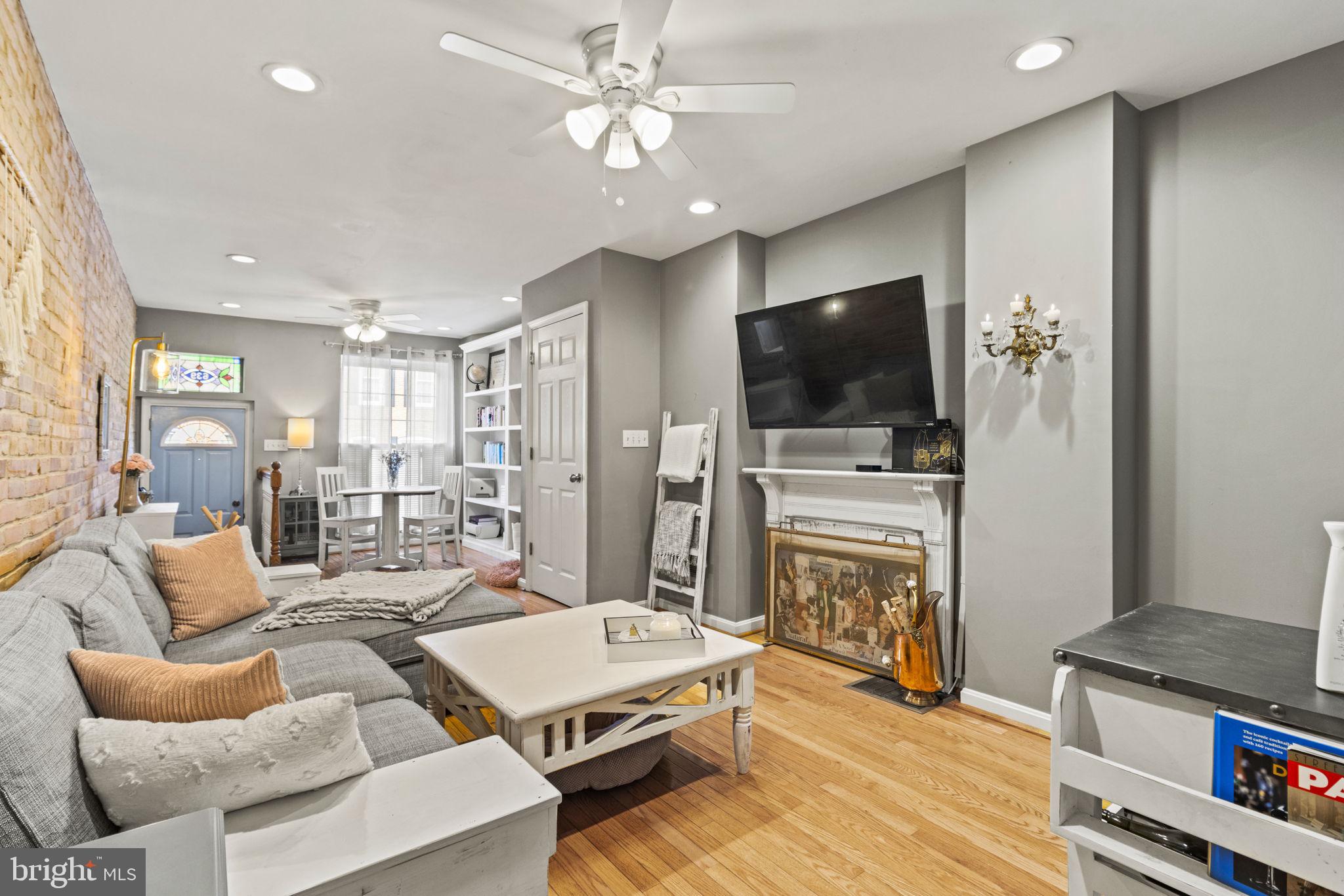 RIVERSIDE - Residential