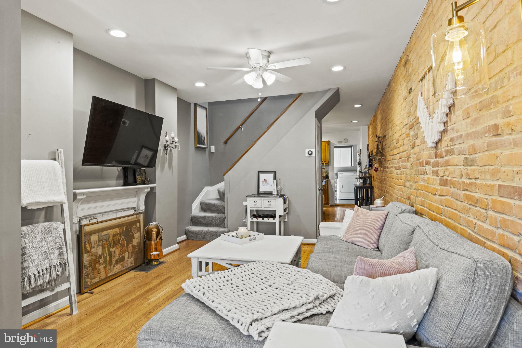 RIVERSIDE - Residential