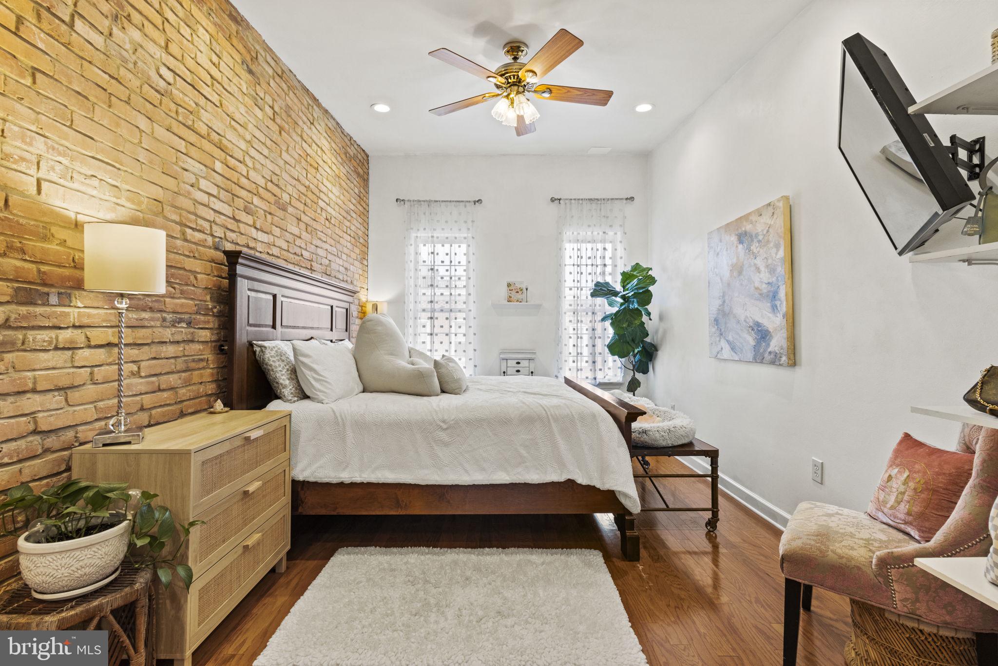 RIVERSIDE - Residential