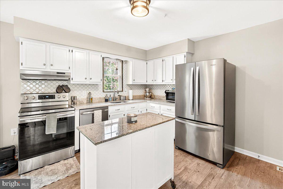 MT AIRY MANORS - Residential