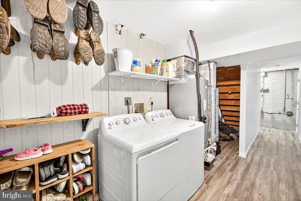 MT AIRY MANORS - Residential