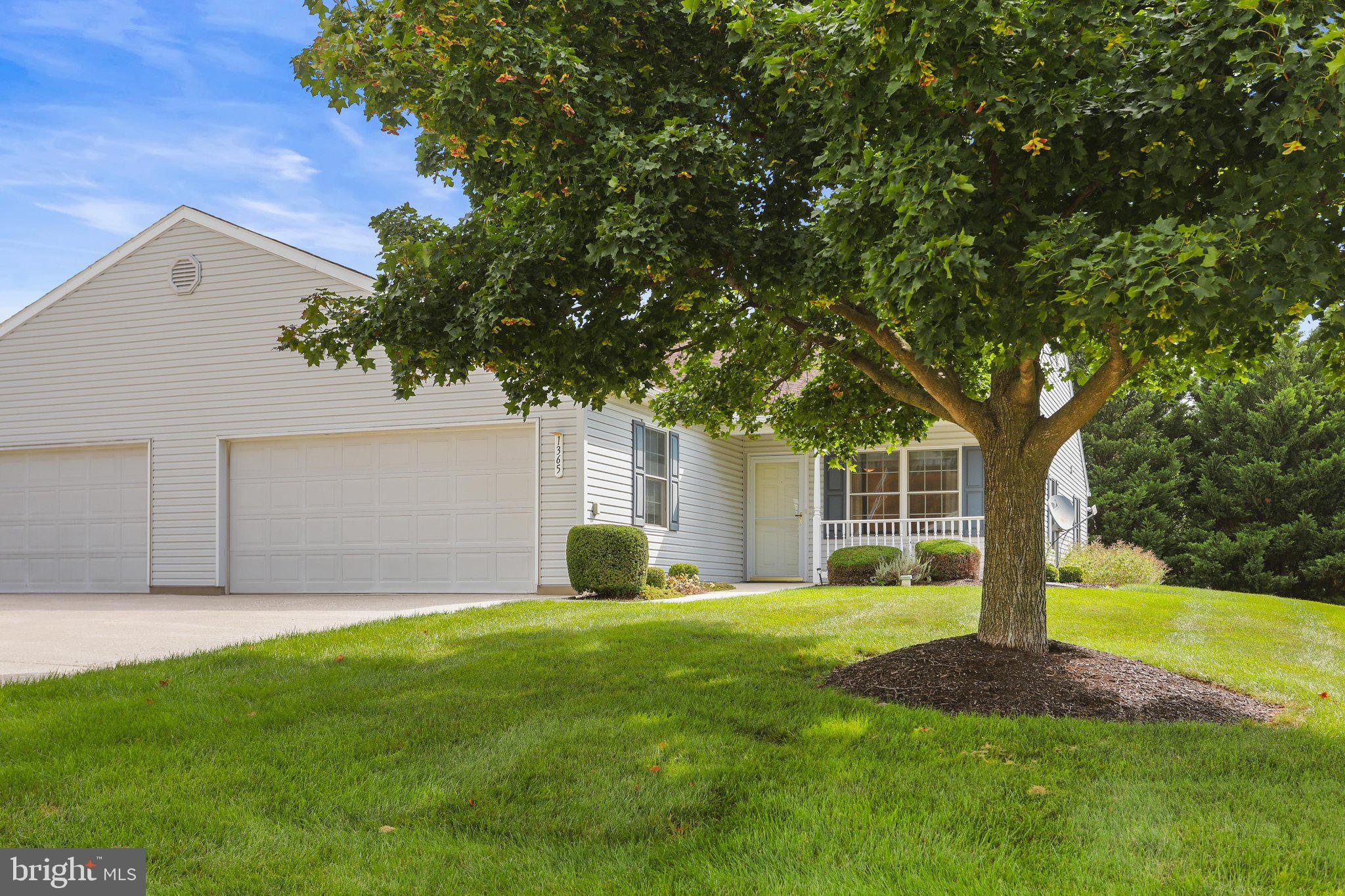 1365 VILLAGE DRIVE 23