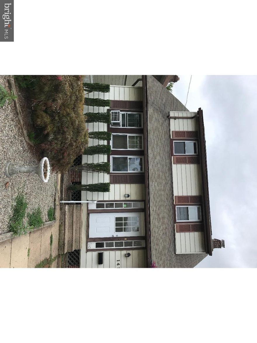 Come view this 3 bedroom / 1.5 bathroom home, which is located in the North Hills section of Glenside, PA. This property offers a combination of hardwood and tile flooring throughout, as well as a finished basement, fenced in rear yard, driveway with available parking, and much more!