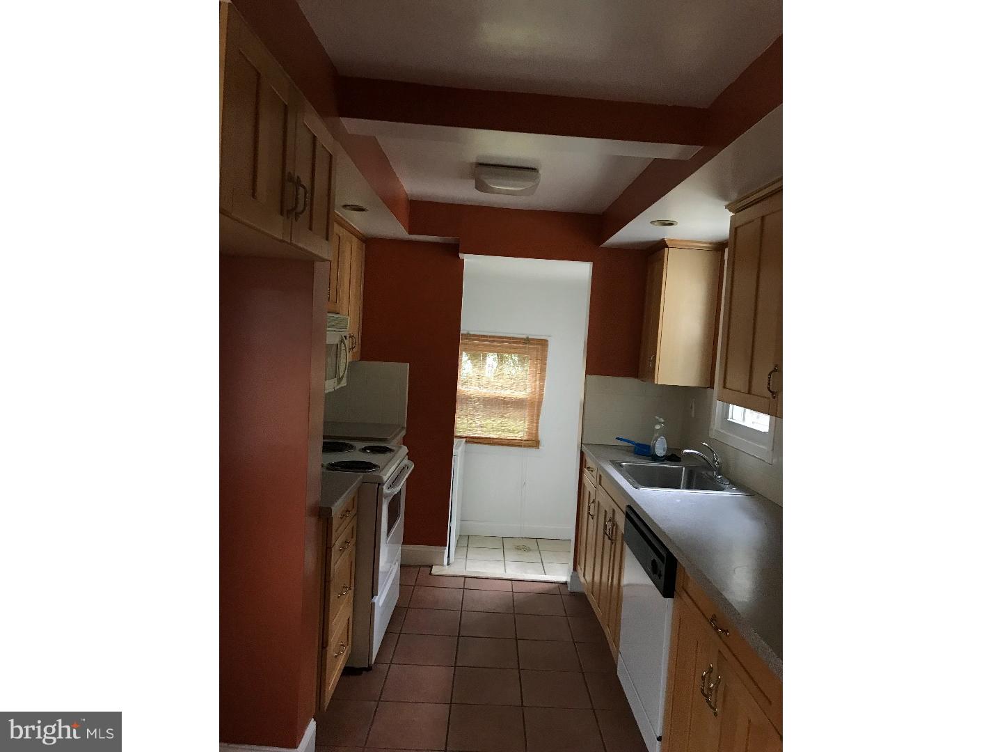 NORTH HILLS - Residential Lease