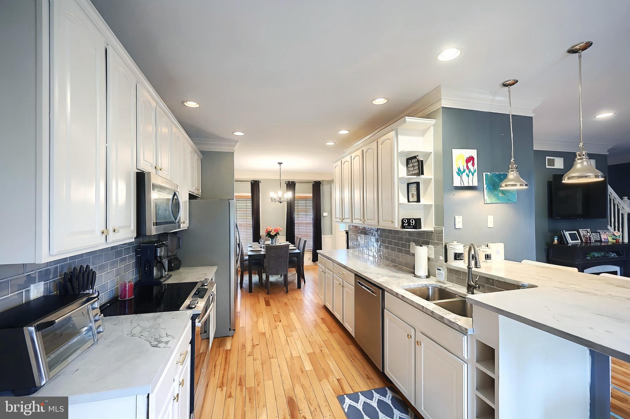 WEST SHORE - Residential