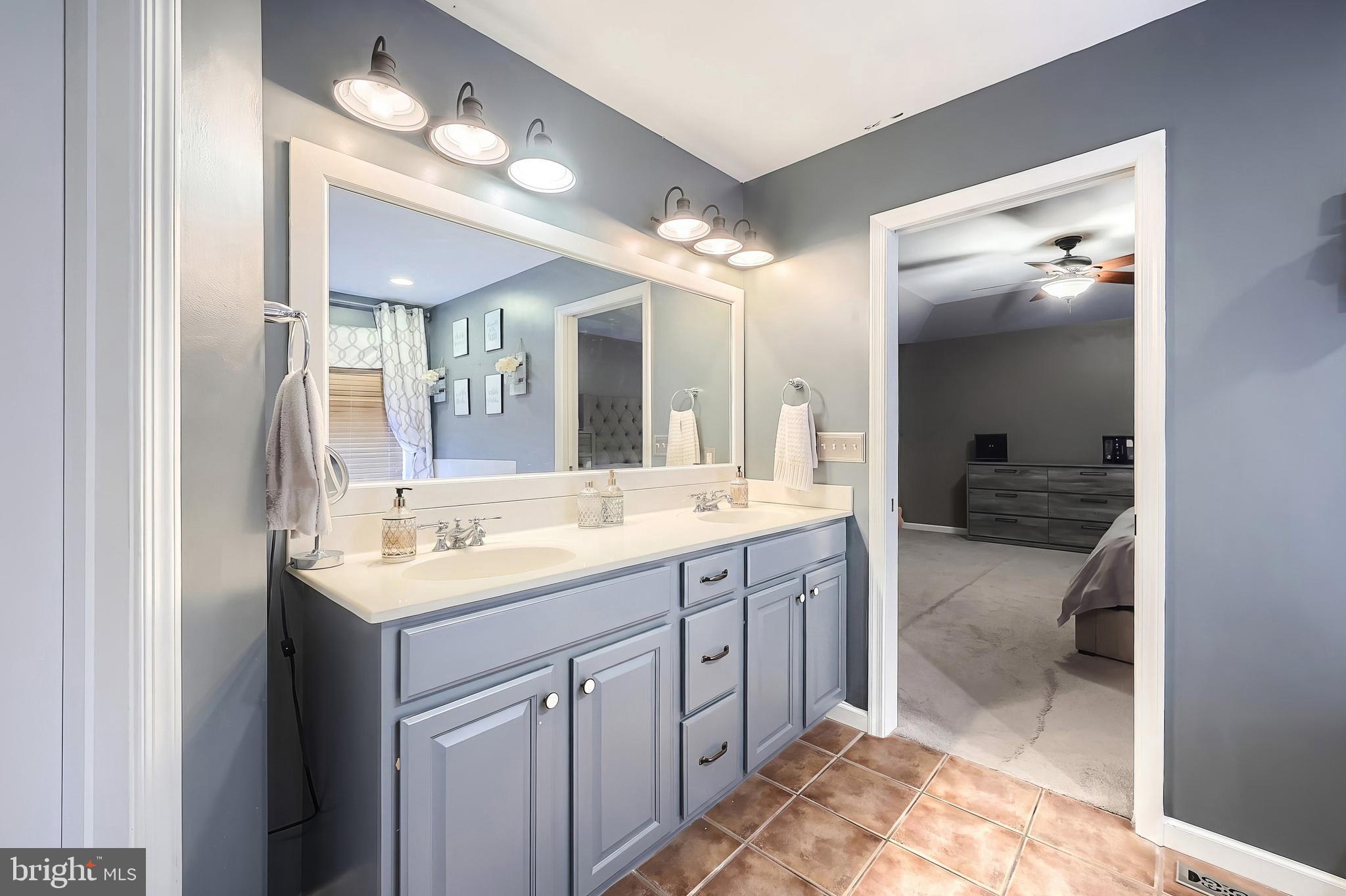 WEST SHORE - Residential