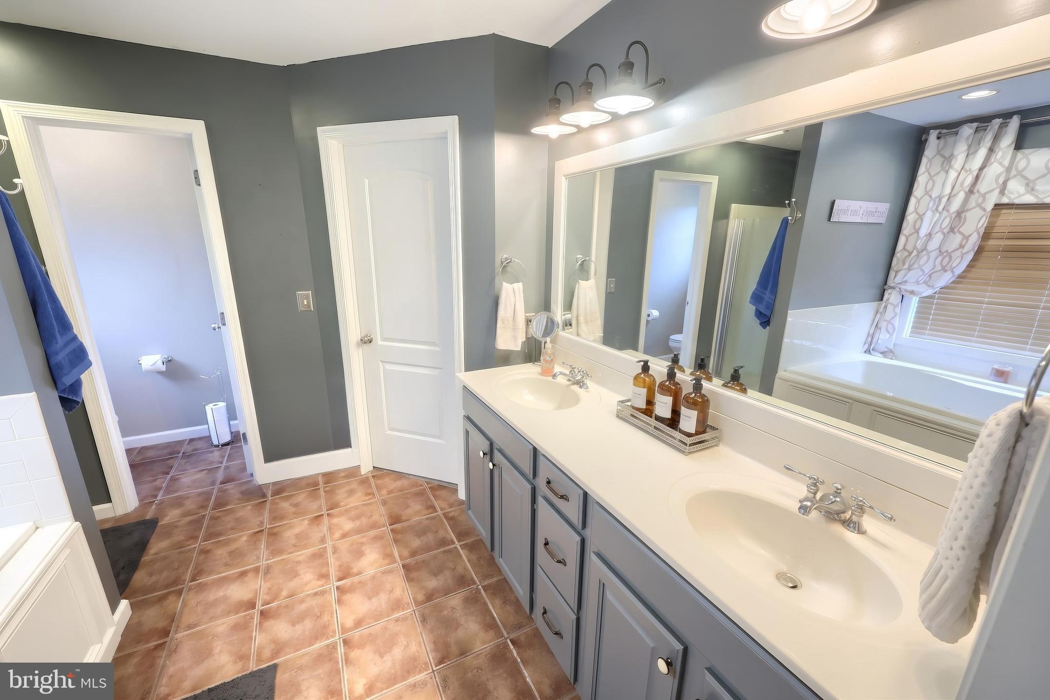 WEST SHORE - Residential