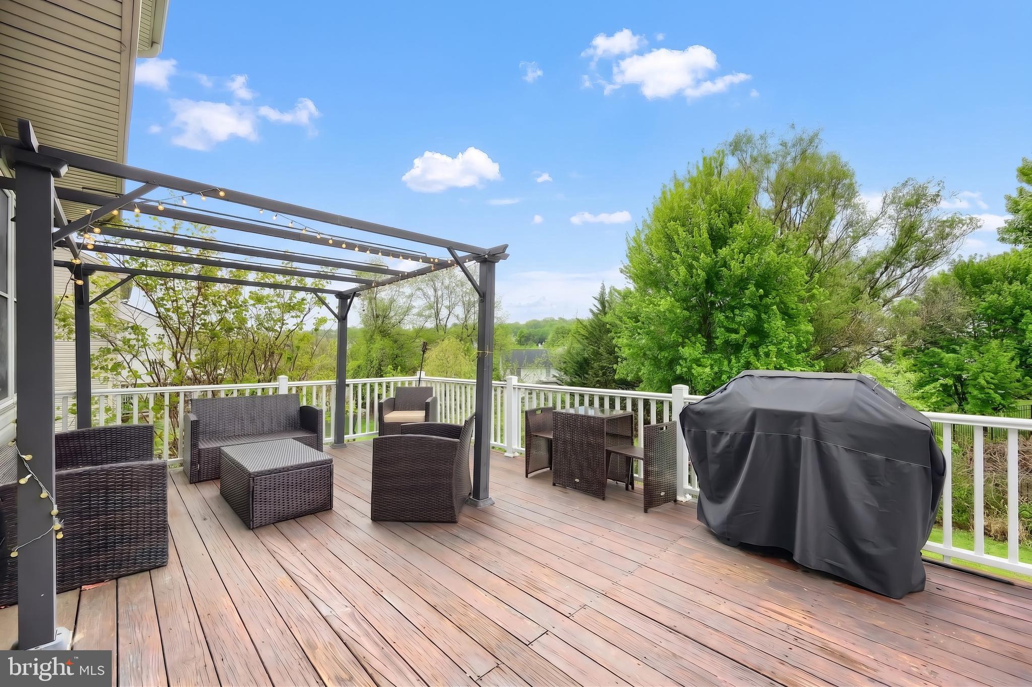 WEST SHORE - Residential