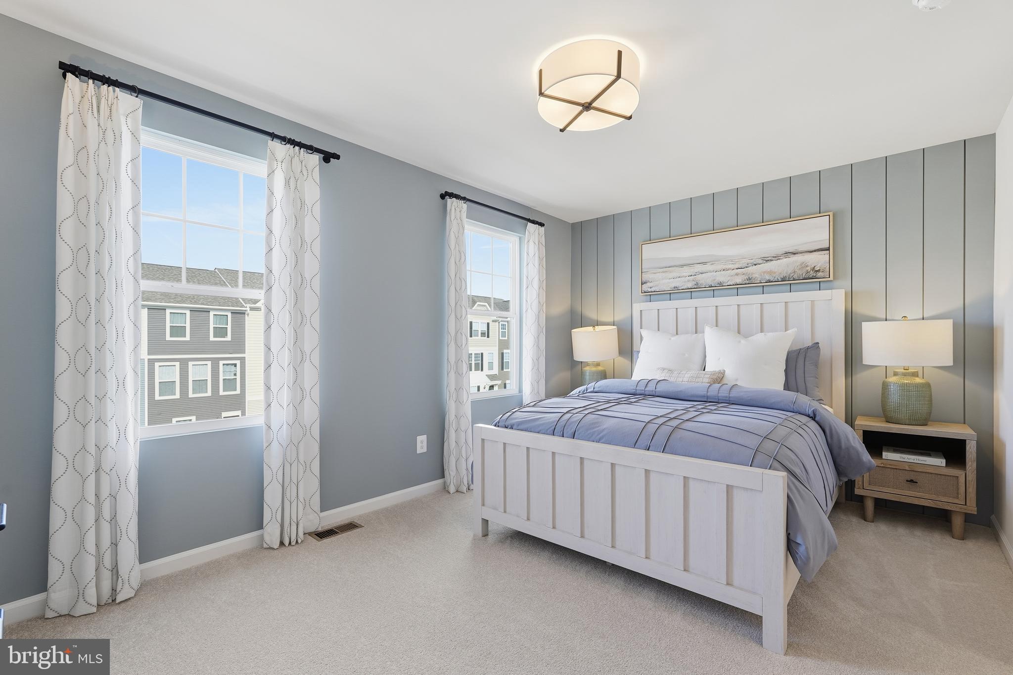 PRESIDENTS POINTE - Residential