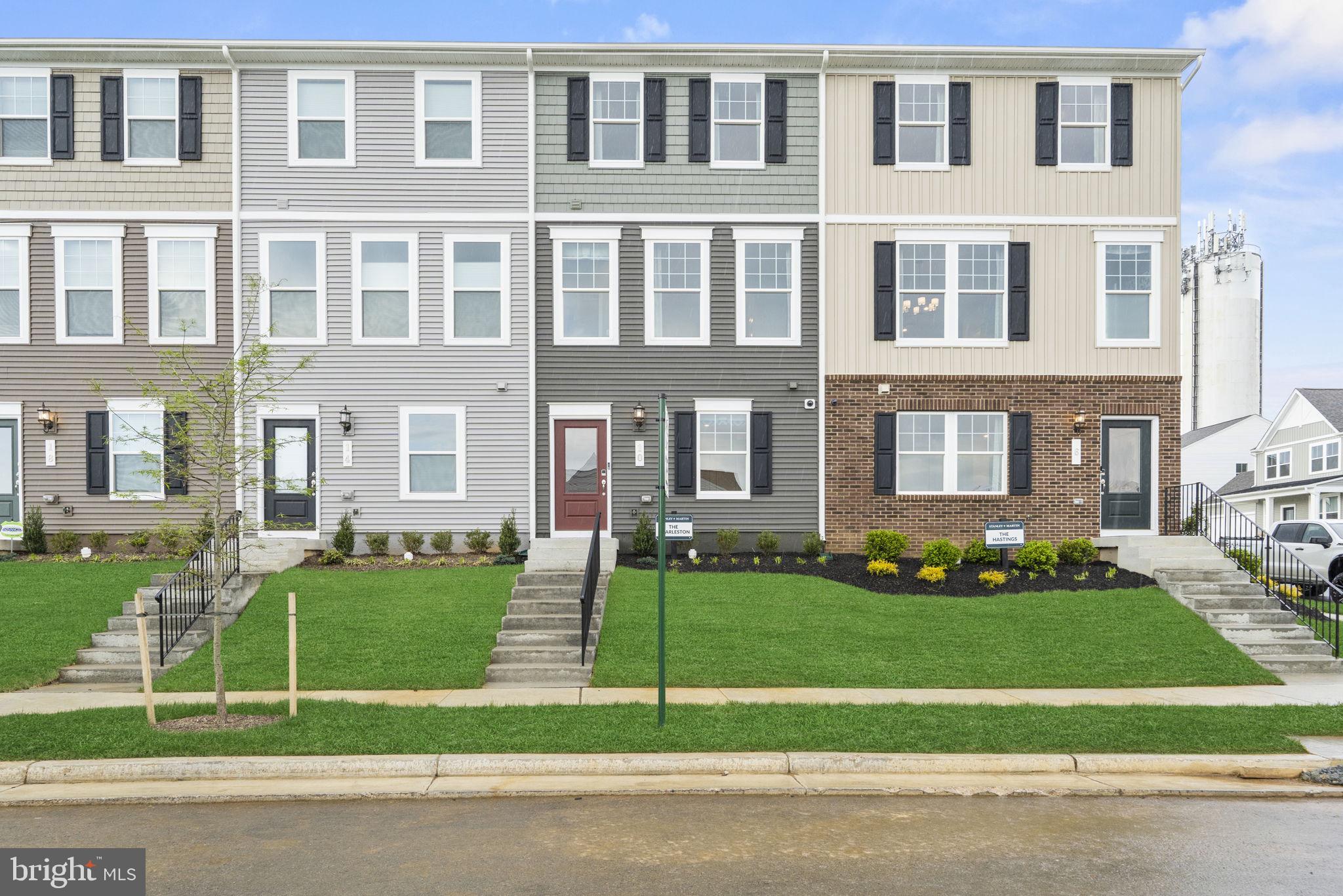 PRESIDENTS POINTE - Residential