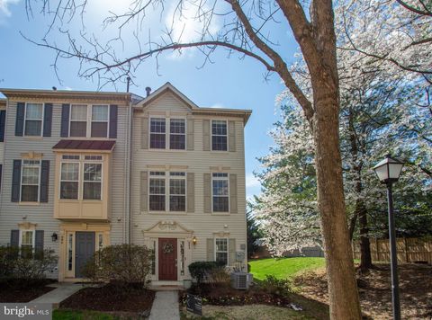 984 HARRISON CIRCLE ALEXANDRIA VA 22304