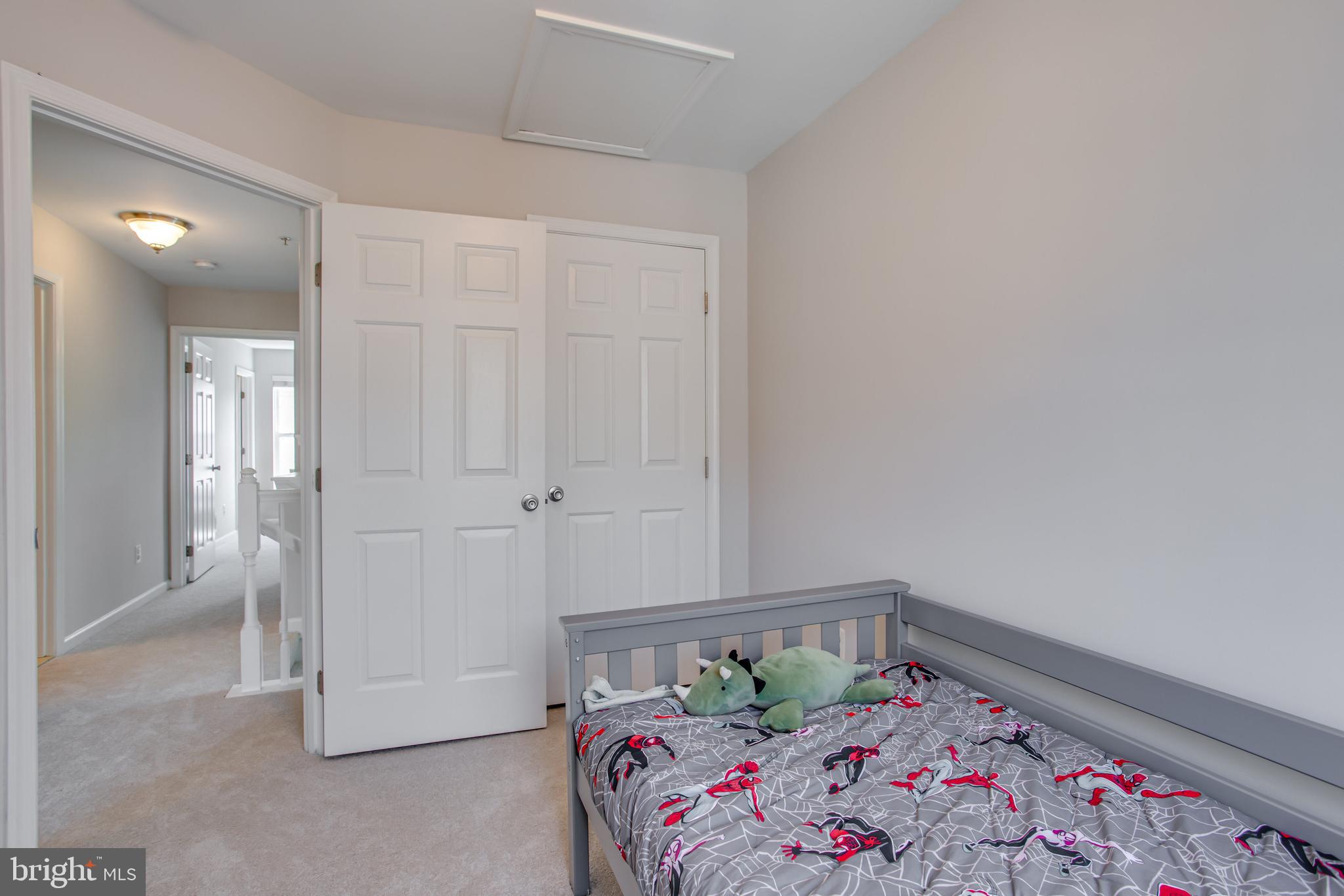 SUMMERS GROVE - Residential