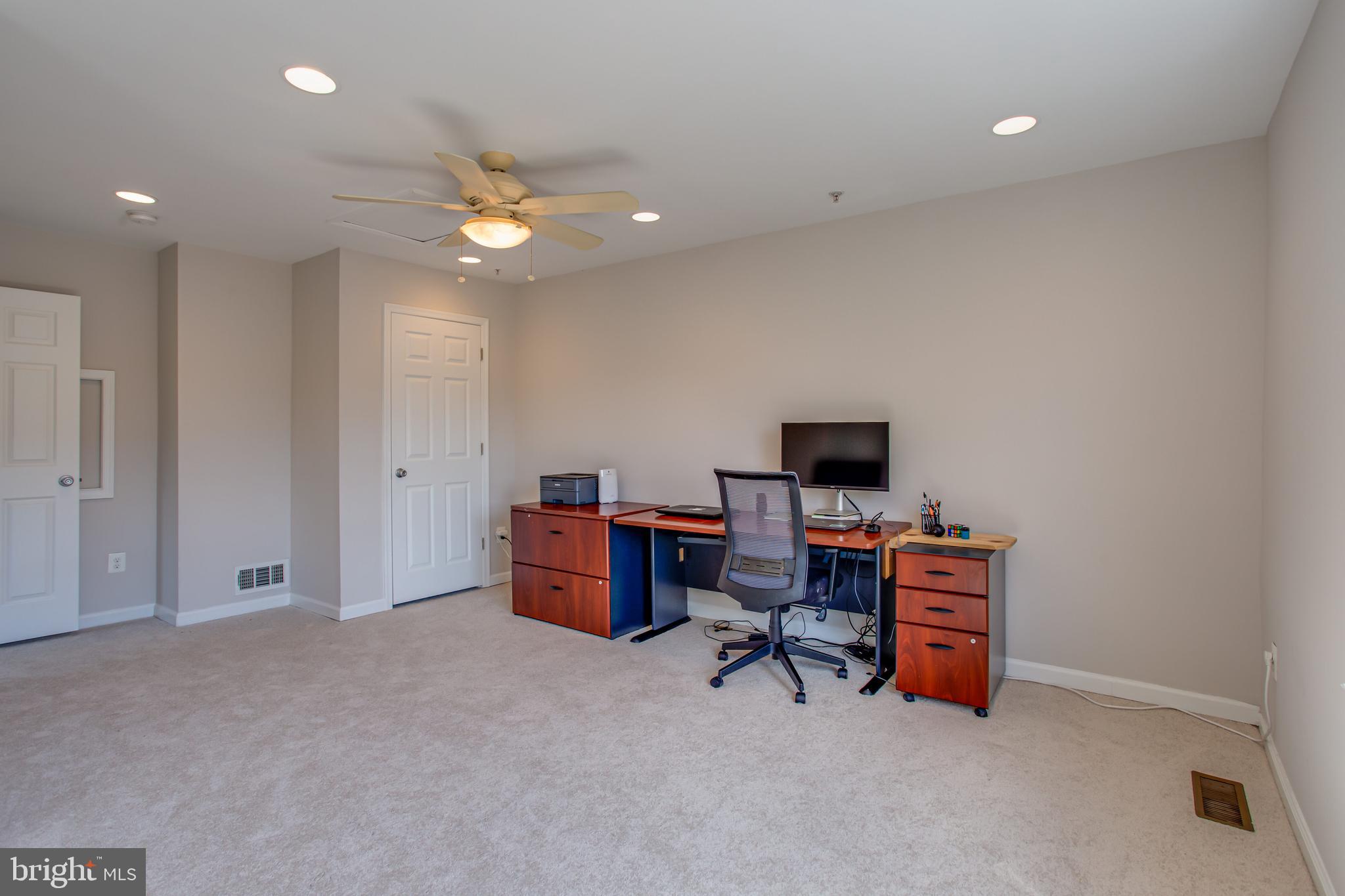 SUMMERS GROVE - Residential