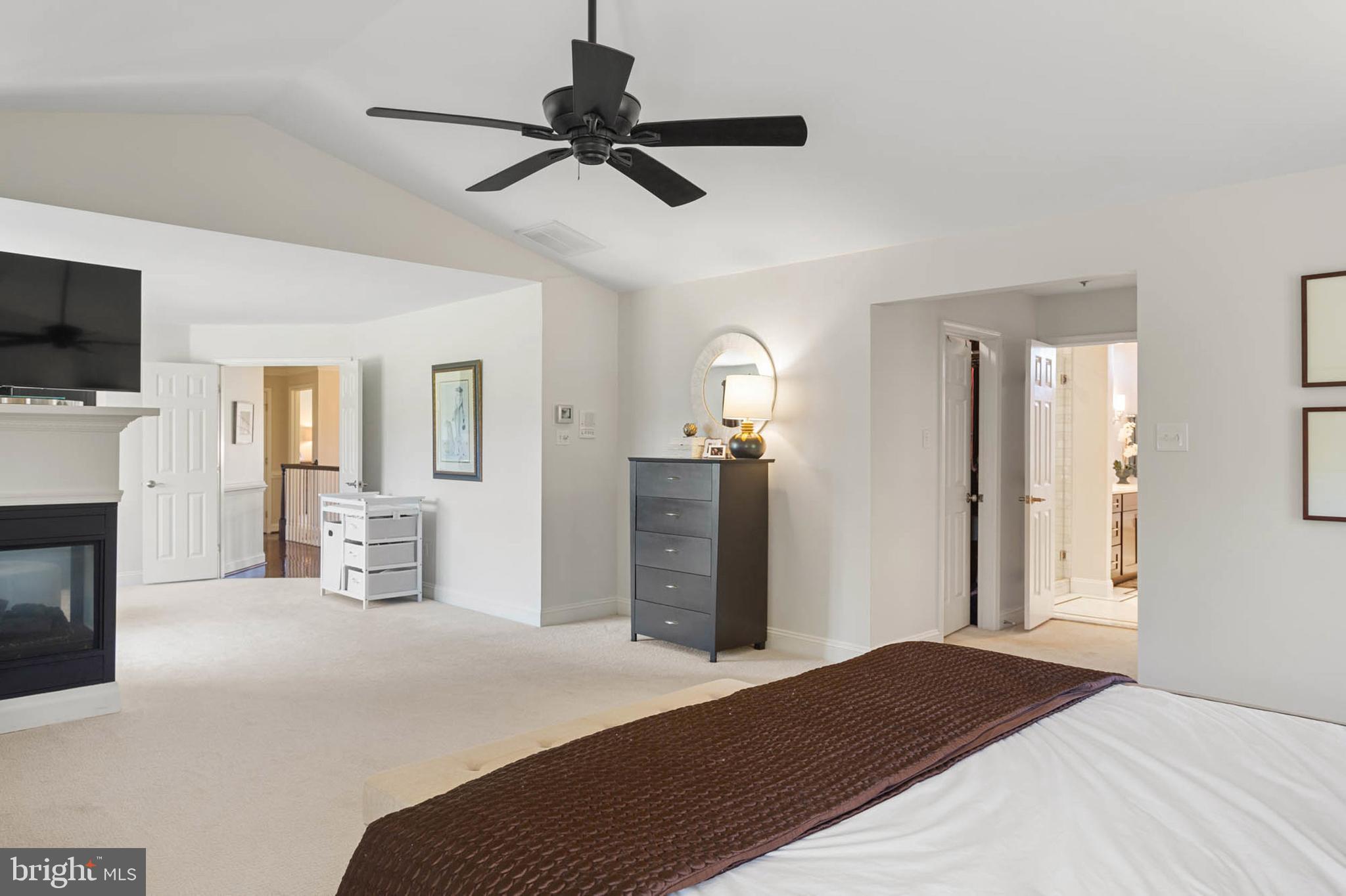 FULTON MANOR - Residential