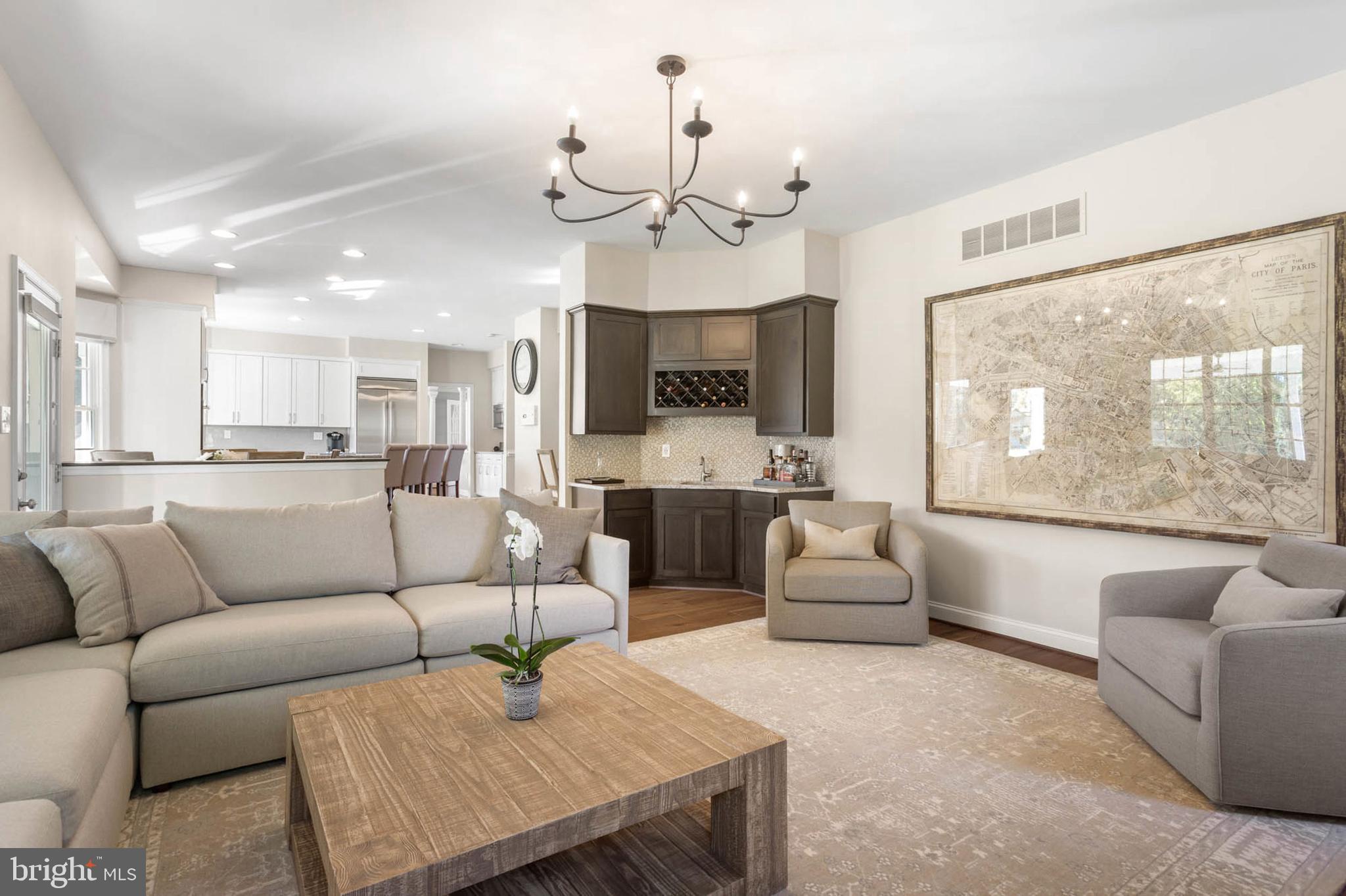 FULTON MANOR - Residential