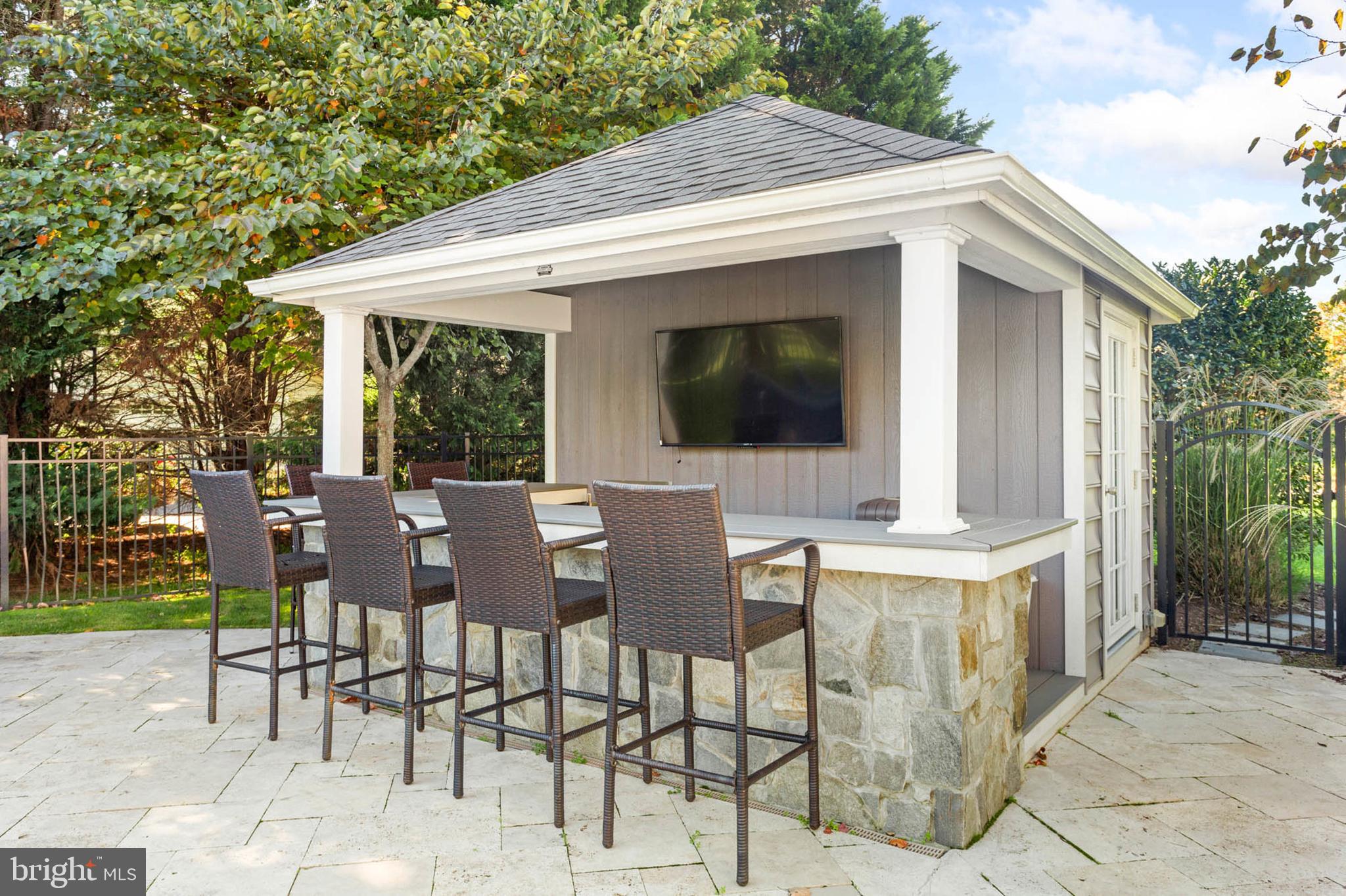 FULTON MANOR - Residential