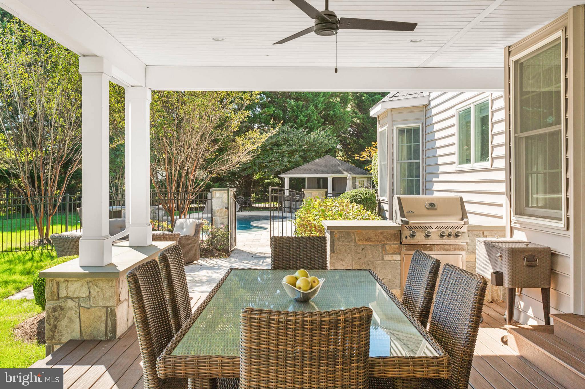 FULTON MANOR - Residential