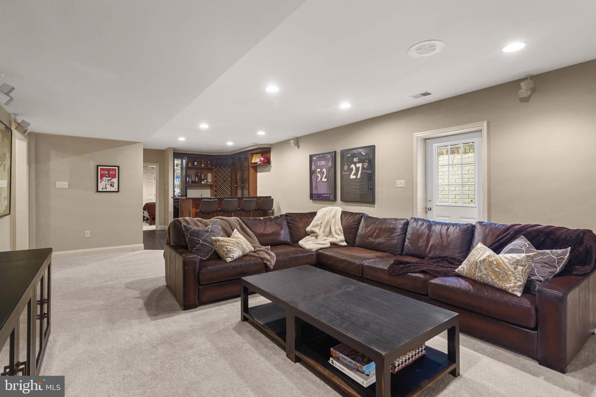 FULTON MANOR - Residential