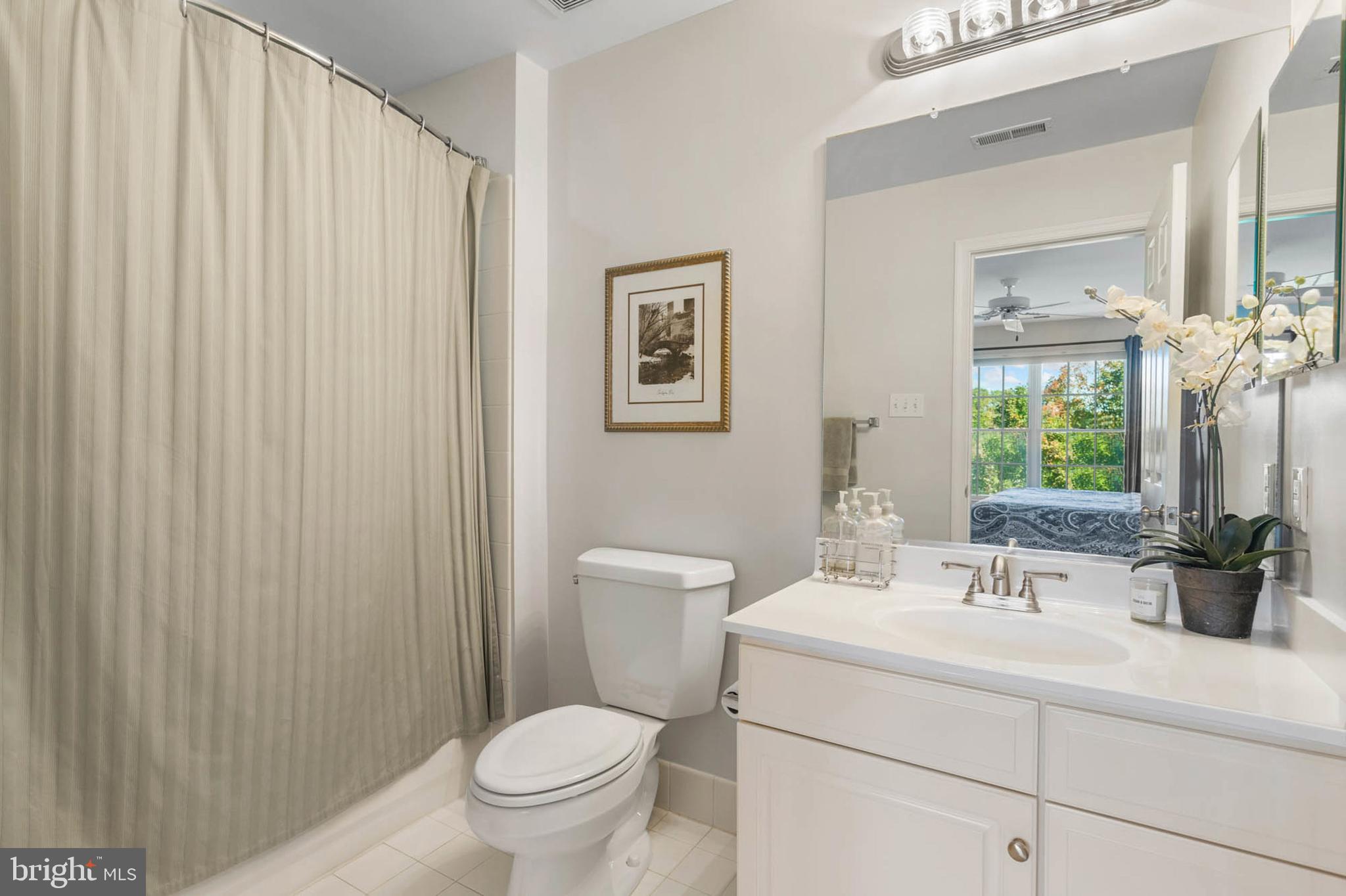 FULTON MANOR - Residential