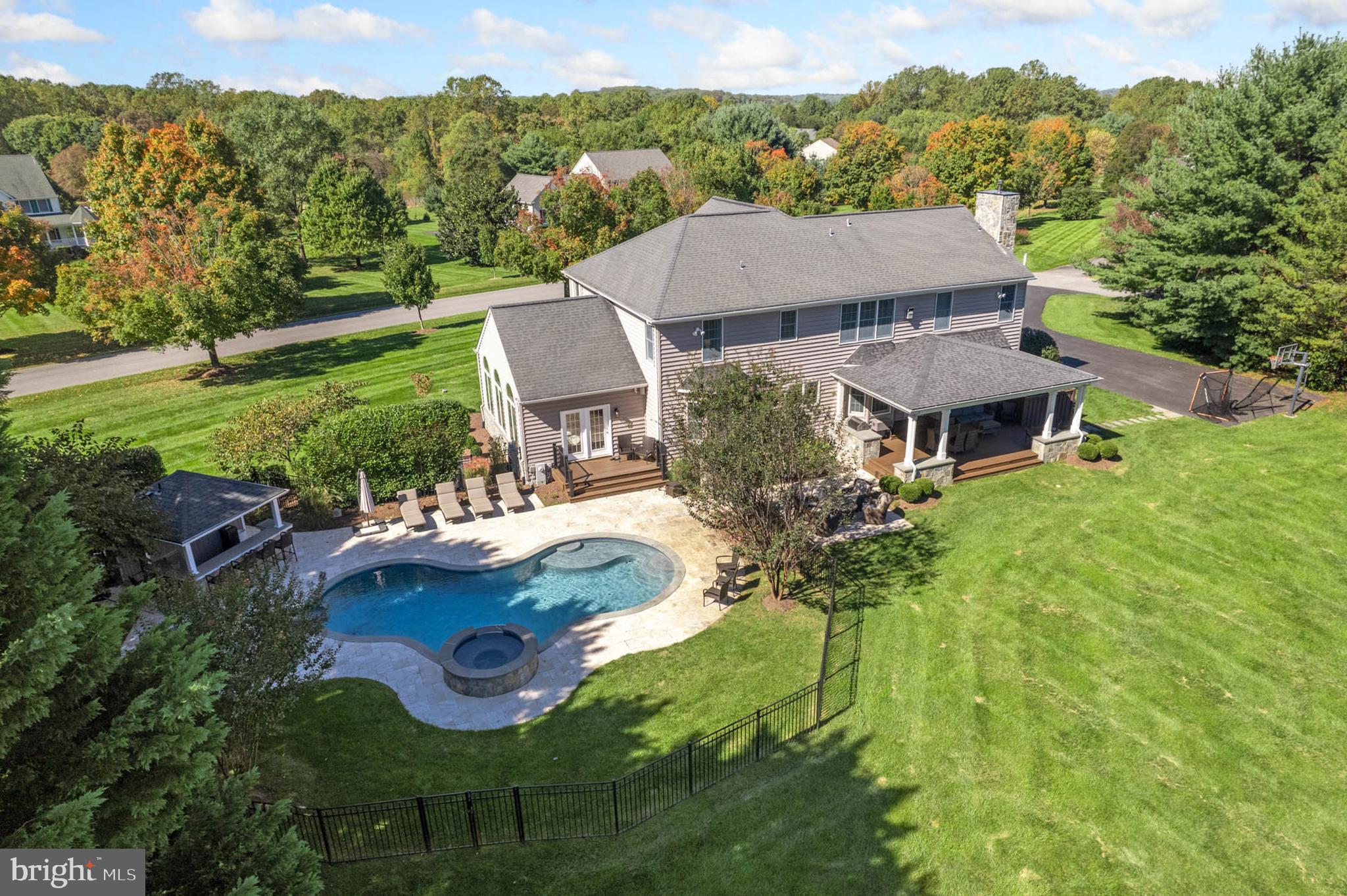 FULTON MANOR - Residential