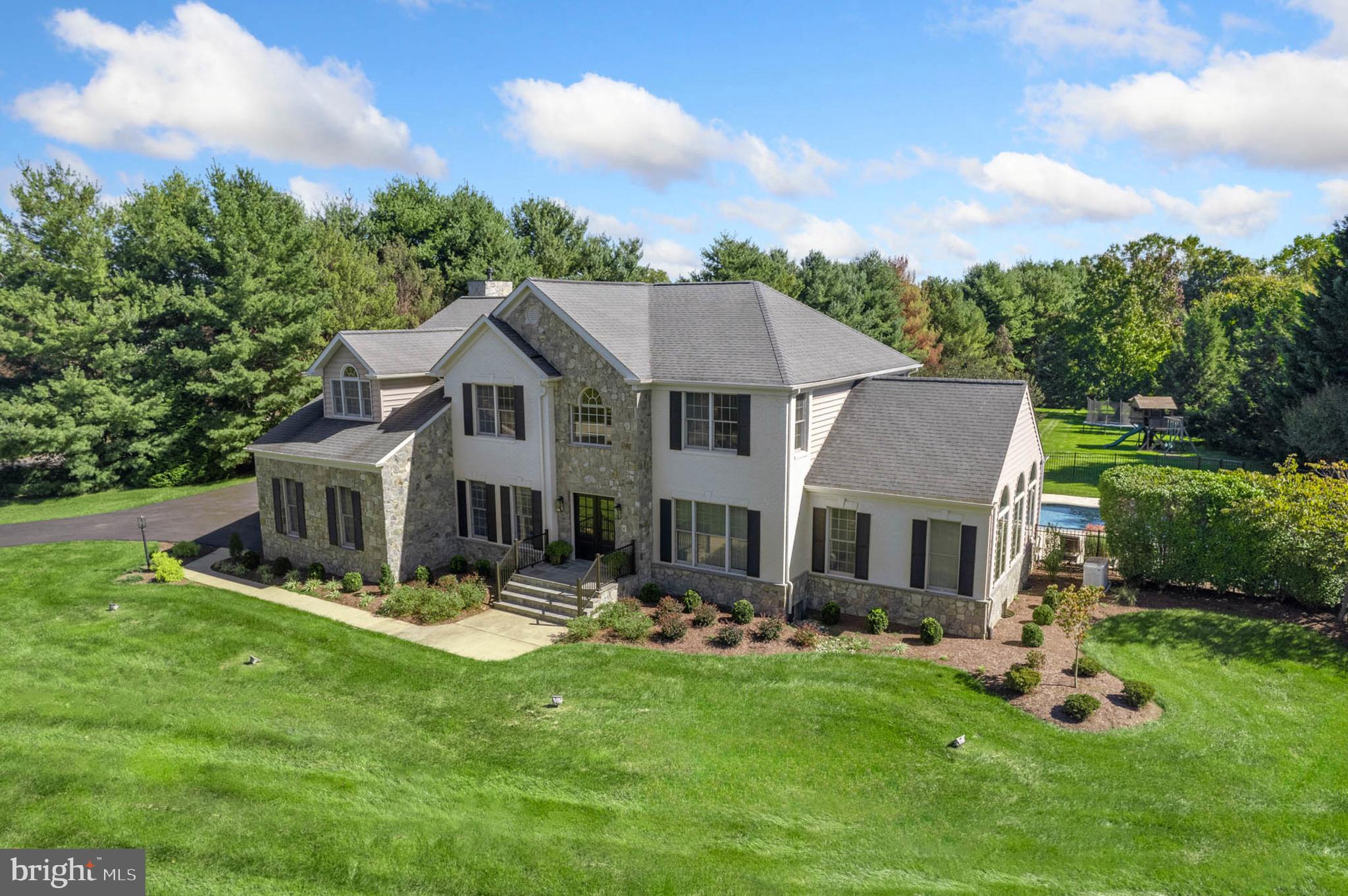 FULTON MANOR - Residential