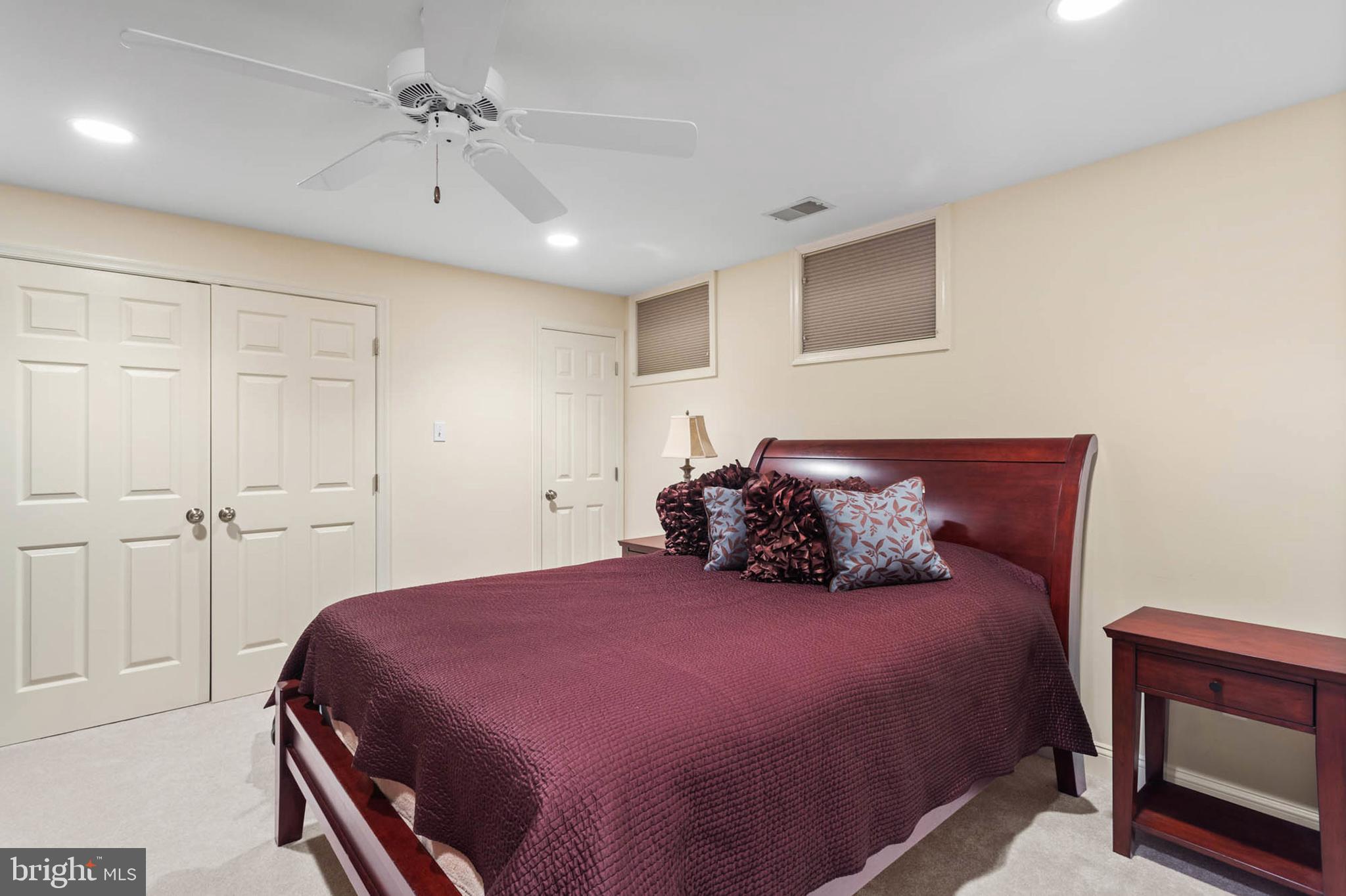 FULTON MANOR - Residential