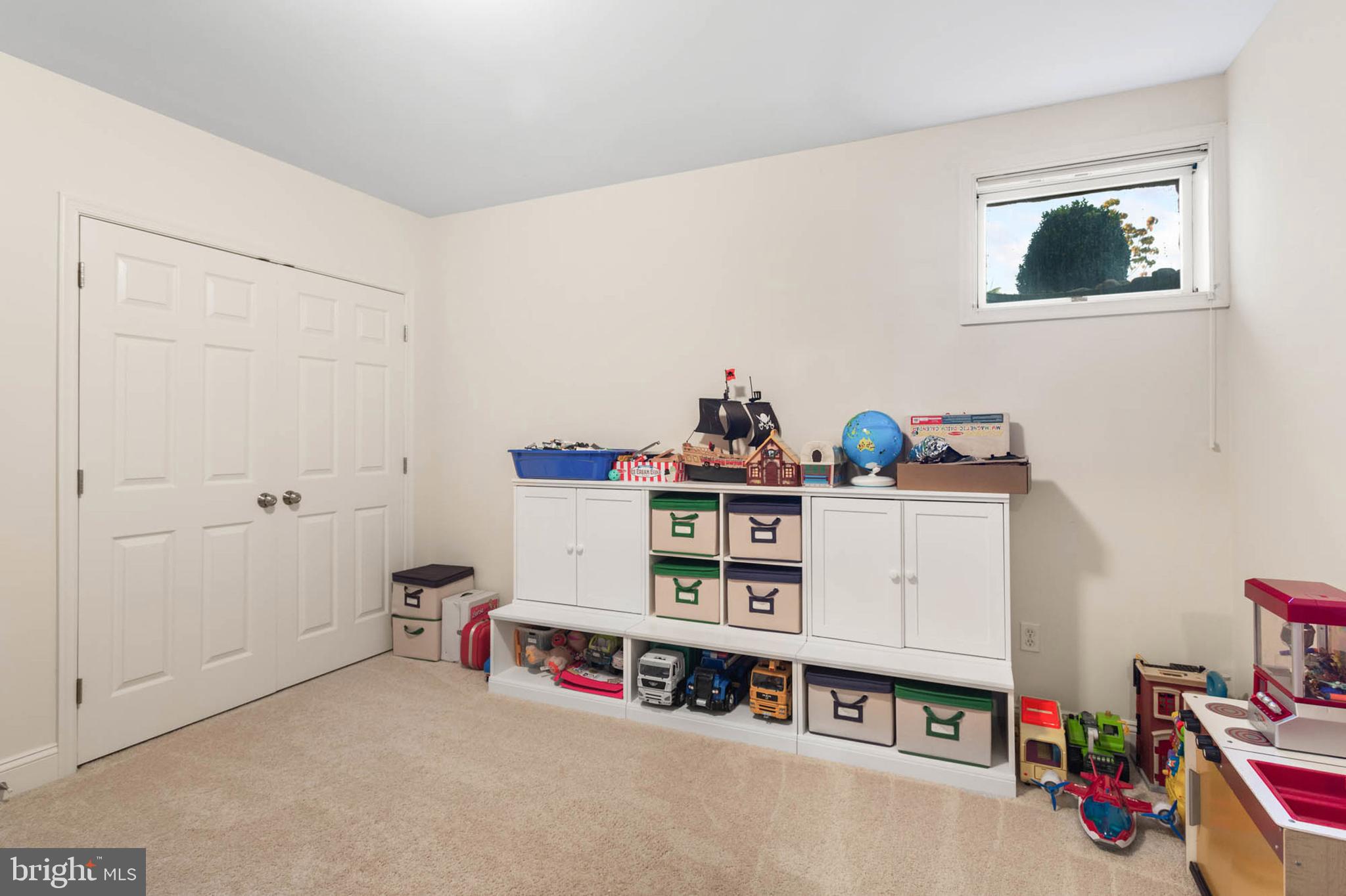 FULTON MANOR - Residential