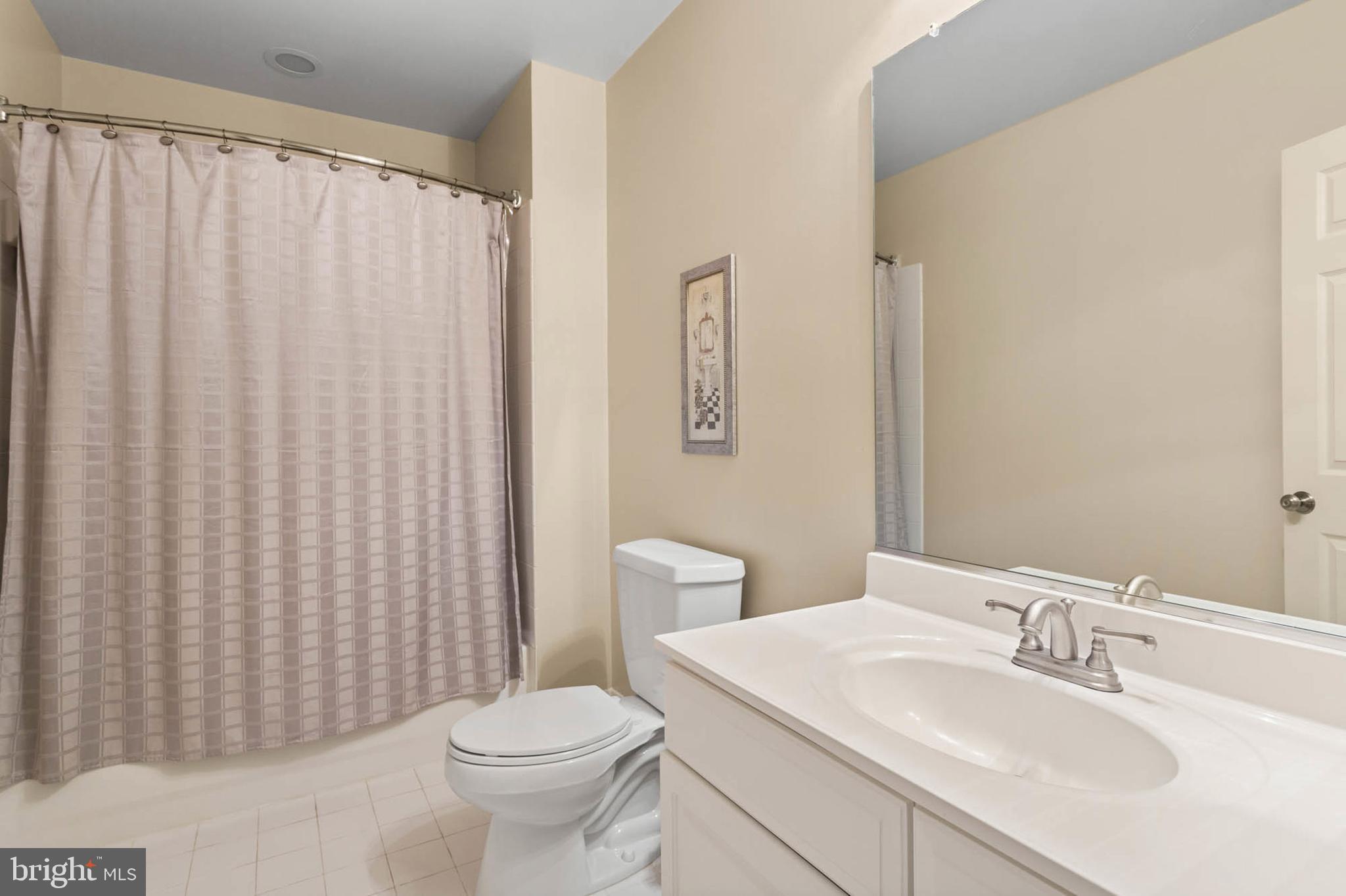 FULTON MANOR - Residential