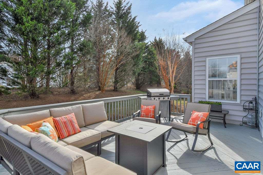 STILL MEADOW - Residential