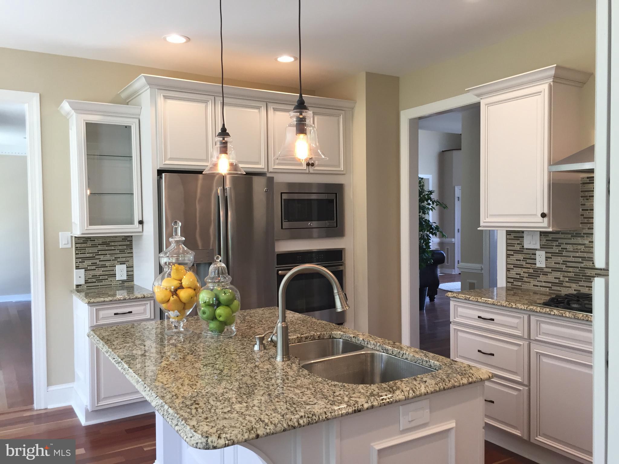 BLACK ROCK ESTATES - Residential