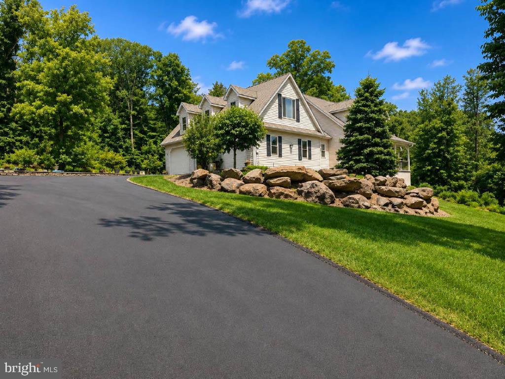 1110 S MOUNTAIN LANE