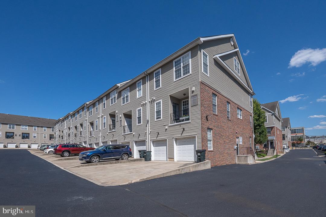 BREWERYTOWN - Residential Lease