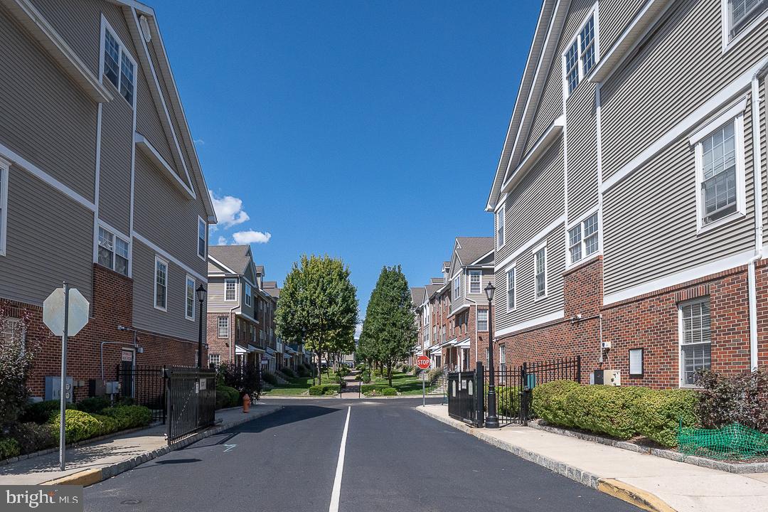 BREWERYTOWN - Residential Lease