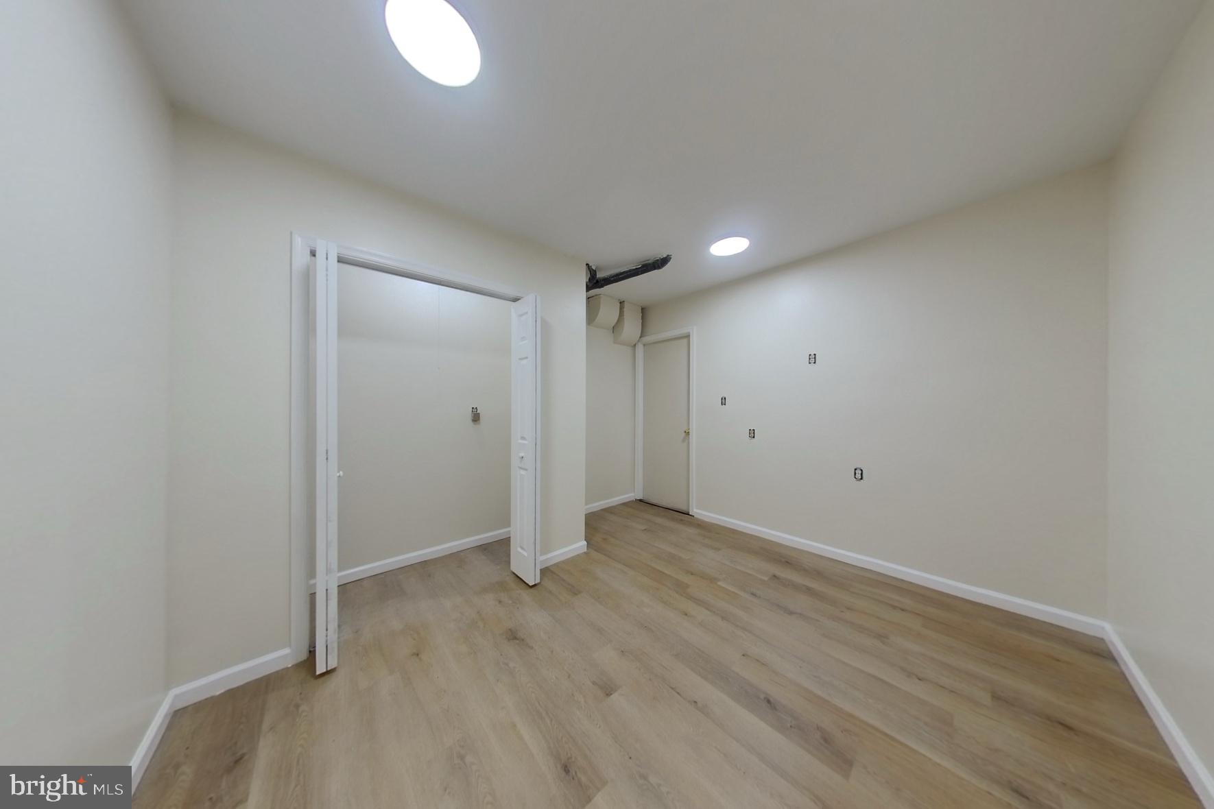 TWINBROOK - Residential Lease