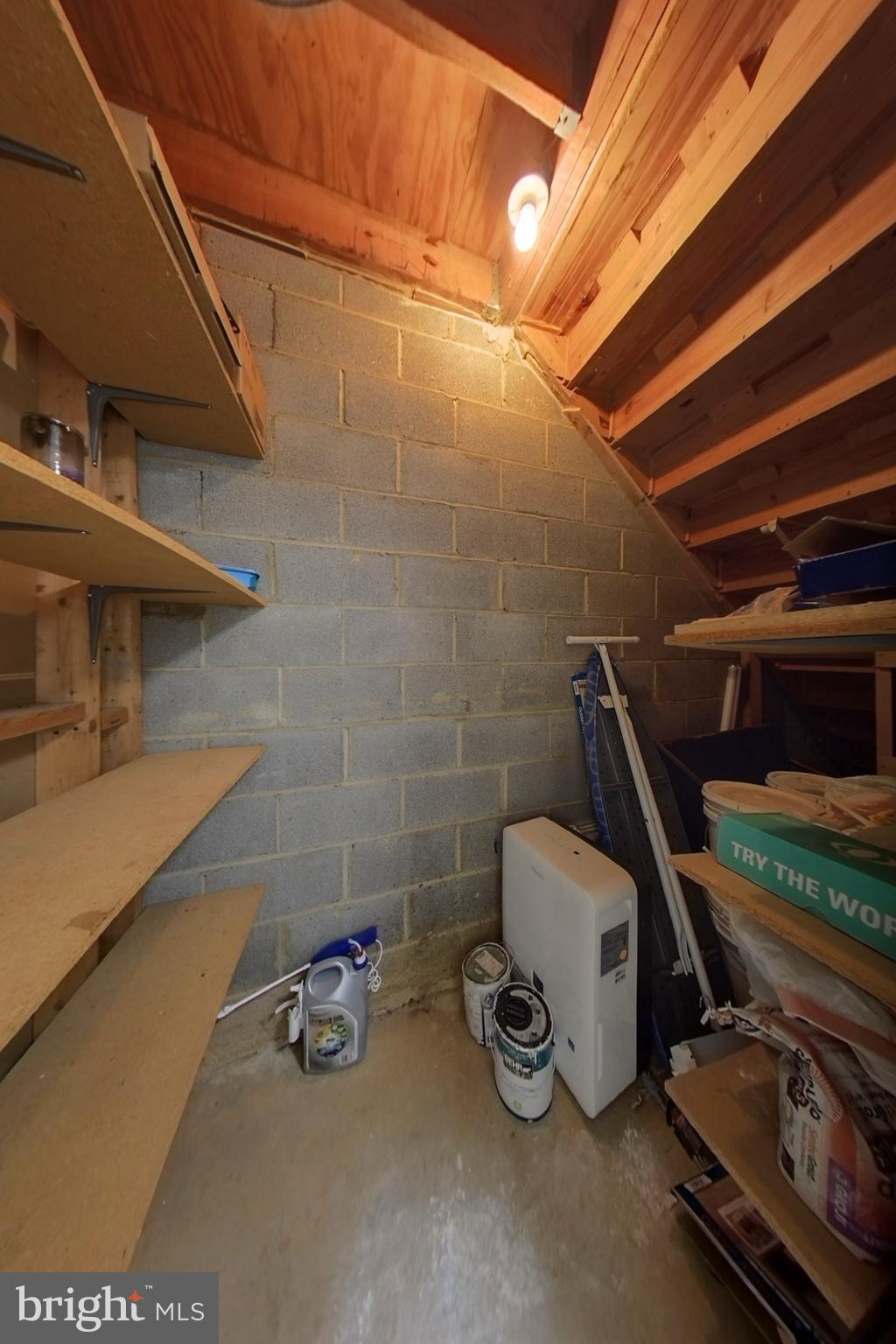 TWINBROOK - Residential Lease