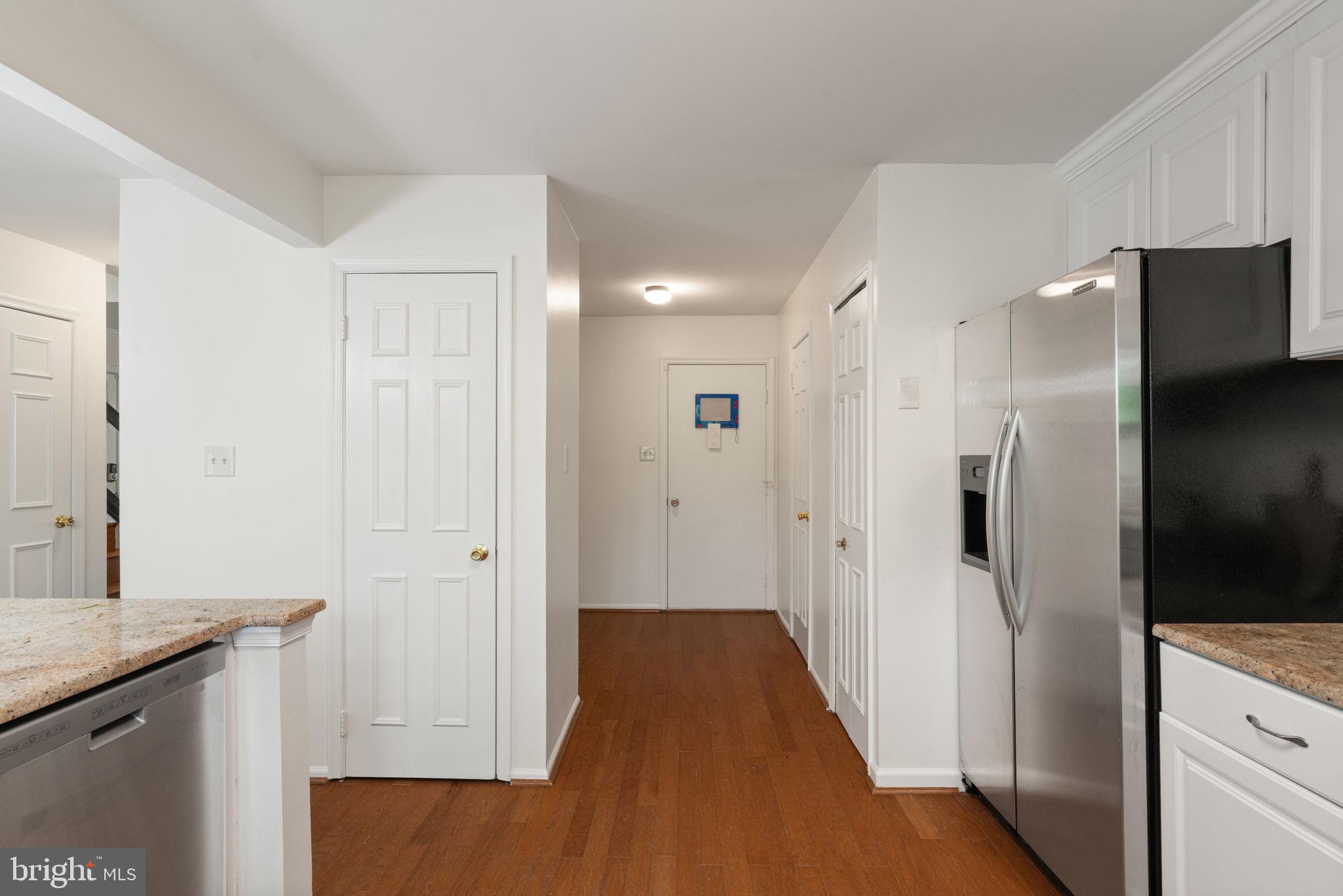 LAKE RIDGE - Residential