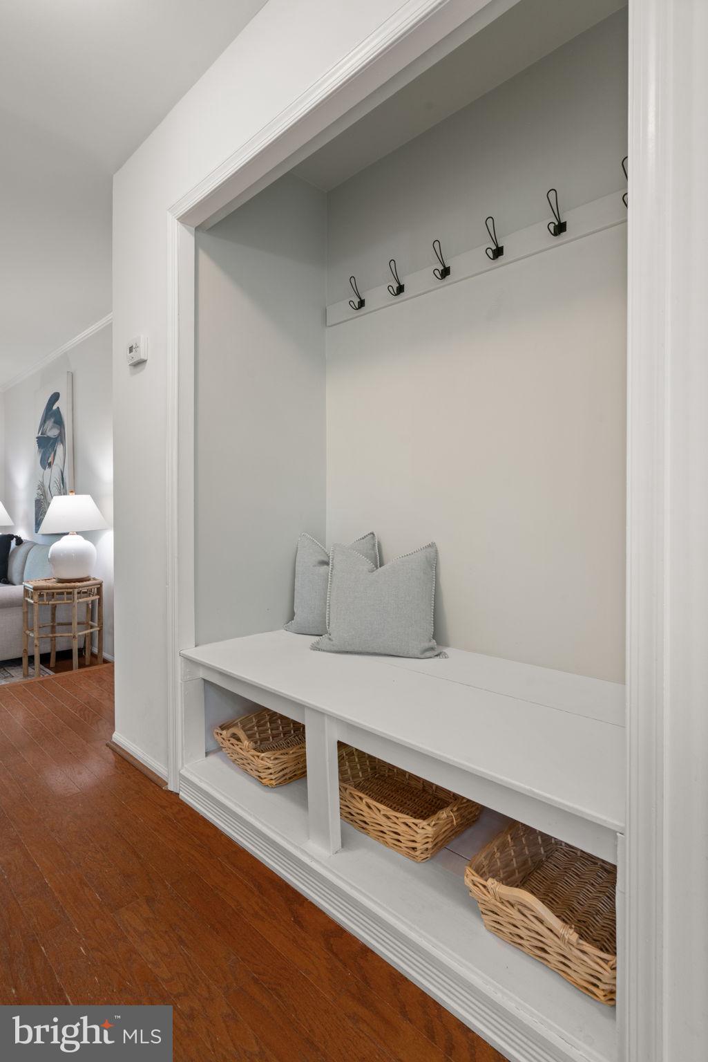 LAKE RIDGE - Residential